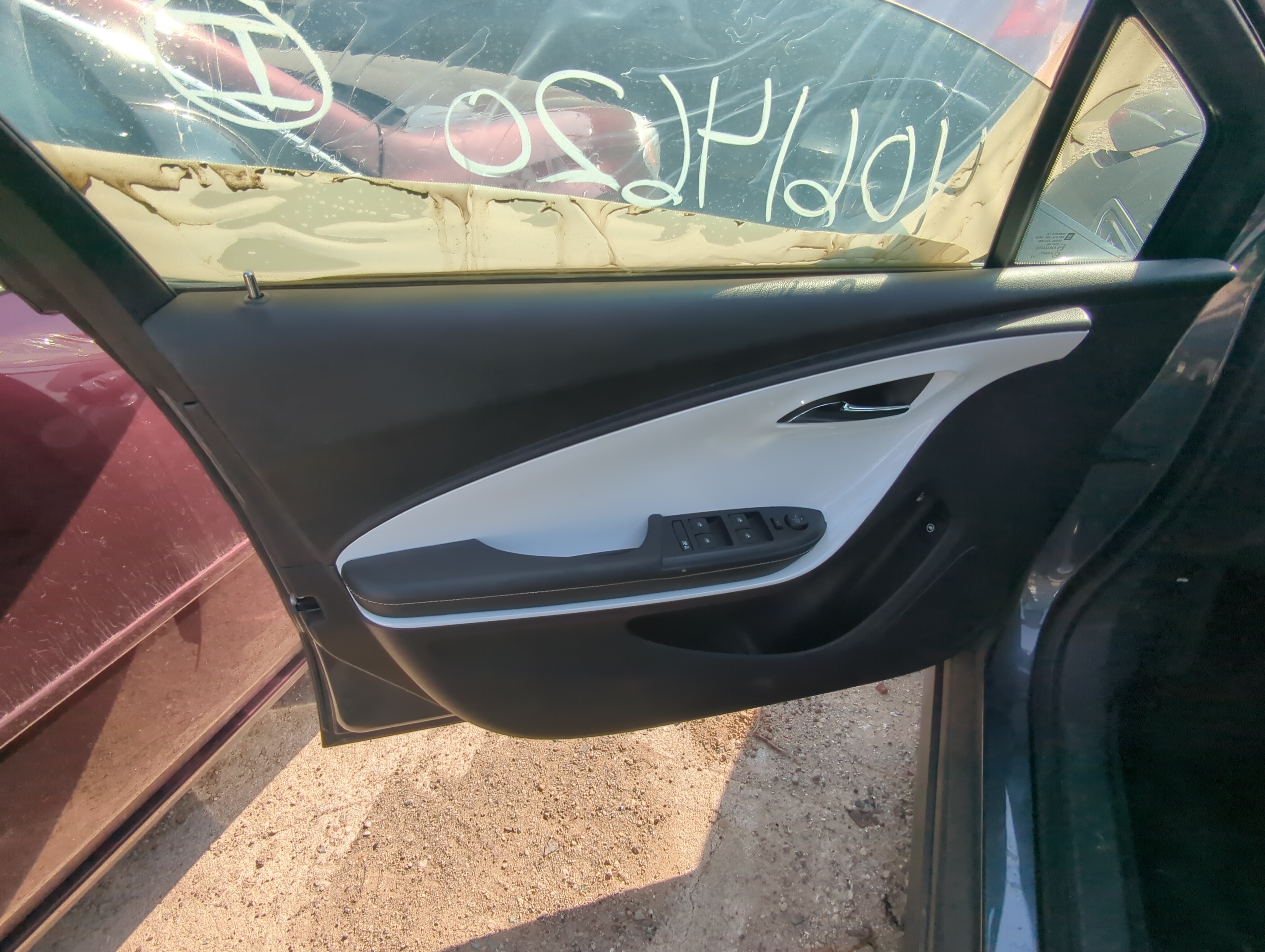 Picture of 2012 Chevrolet Volt Front Left Driver Interior Door Panel Trim 858362