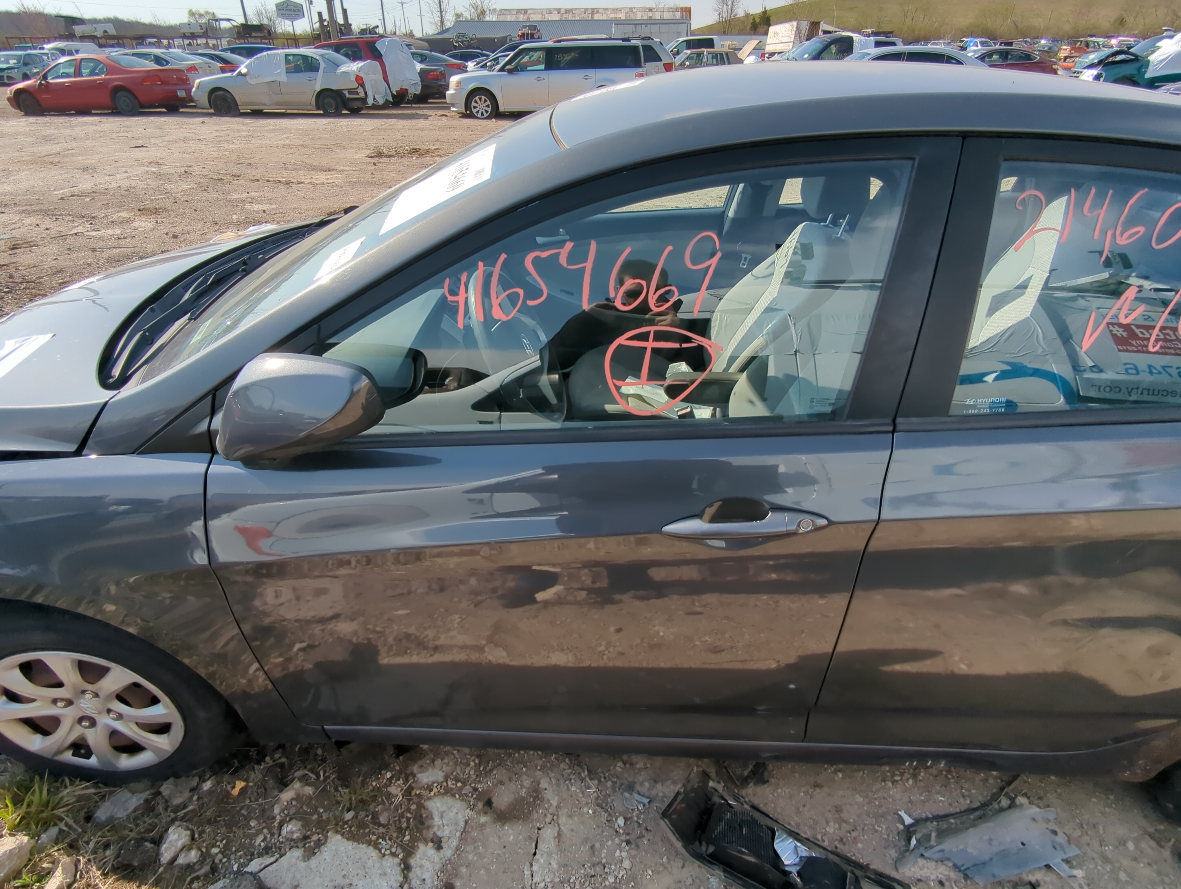 Picture of 2012-2017 Hyundai Accent Driver Front Door Oem 858443