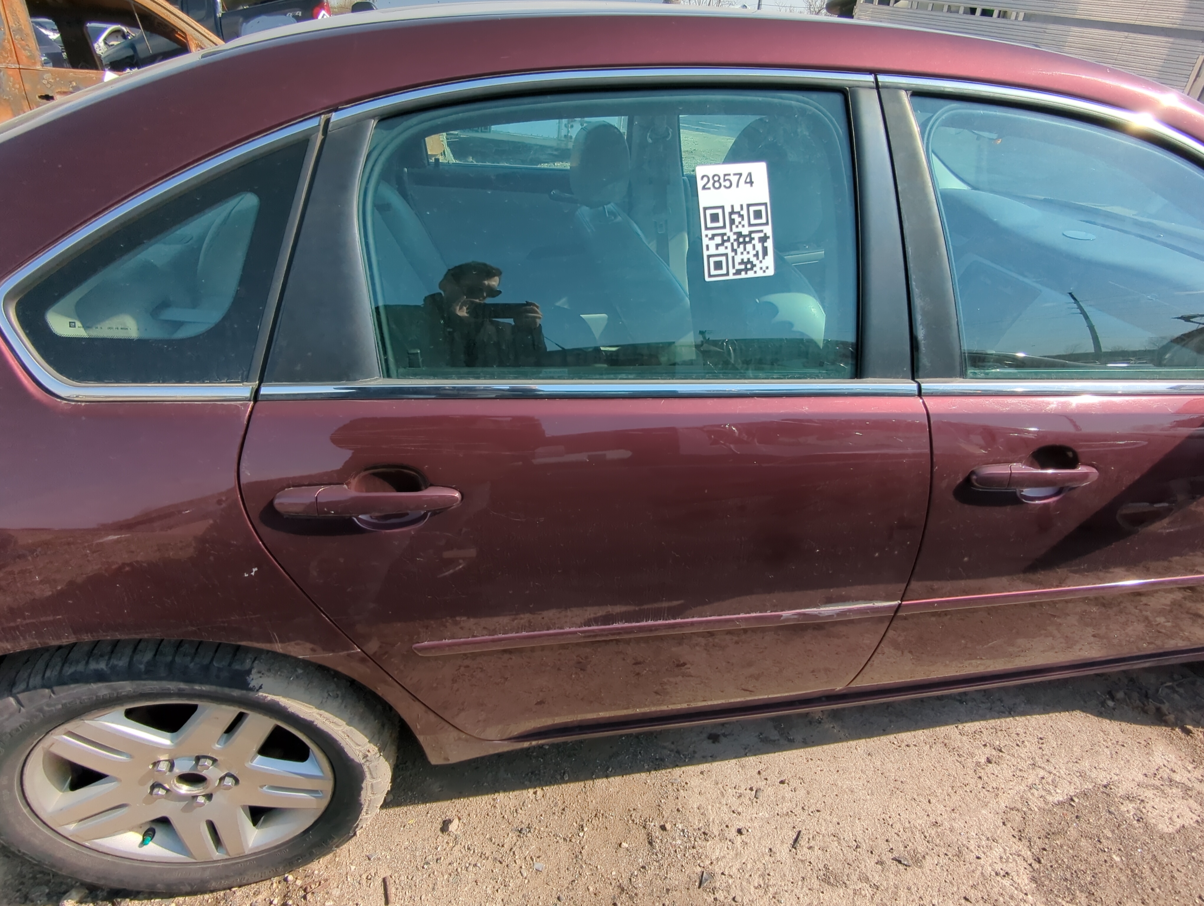 Picture of 2006-2016 Chevrolet Impala Passenger Rear Door Oem 858772