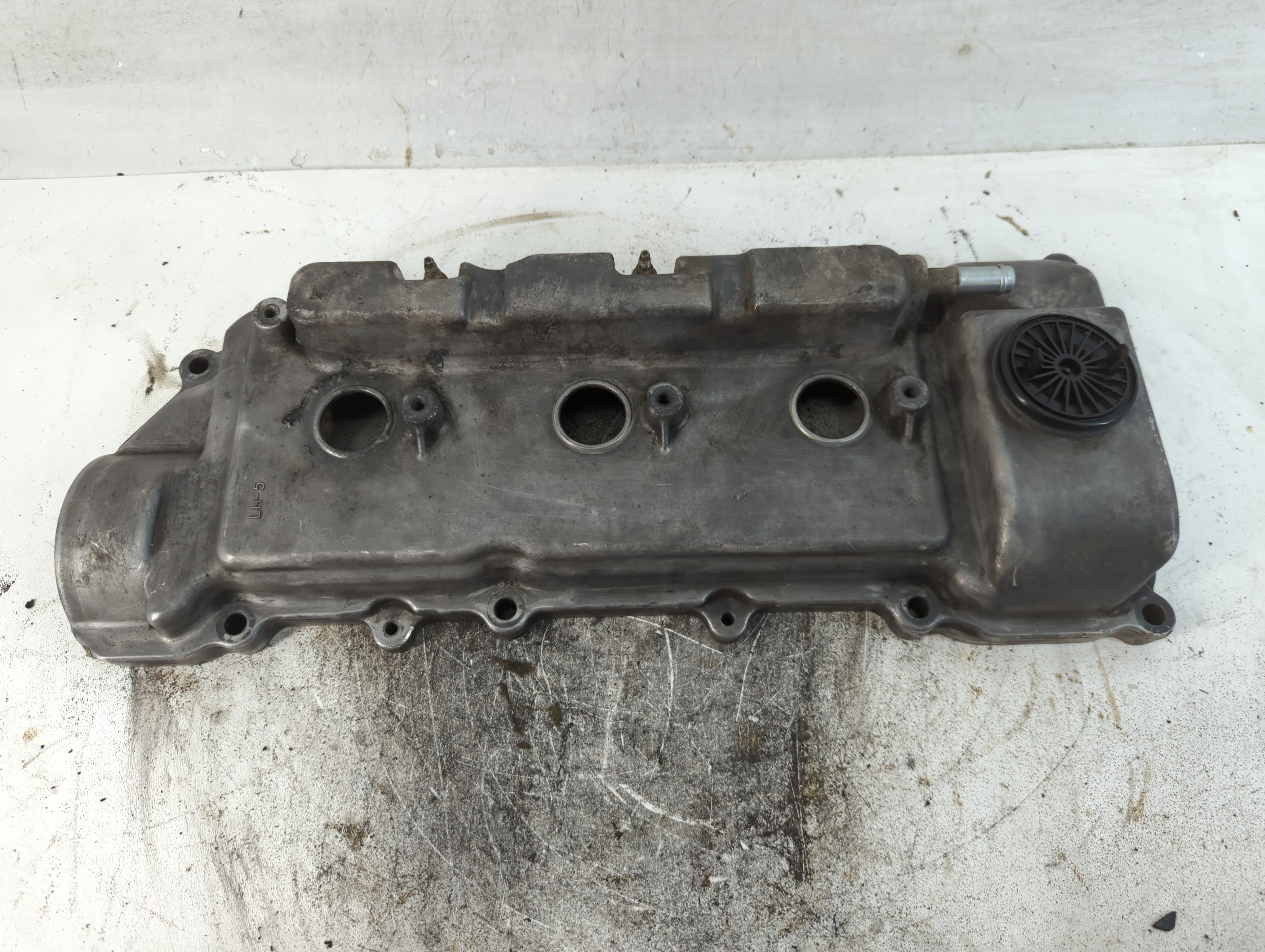 2000 Honda Prelude Passenger Right Cylinder Head Valve Cover 859201 - Oemusedautoparts1.com