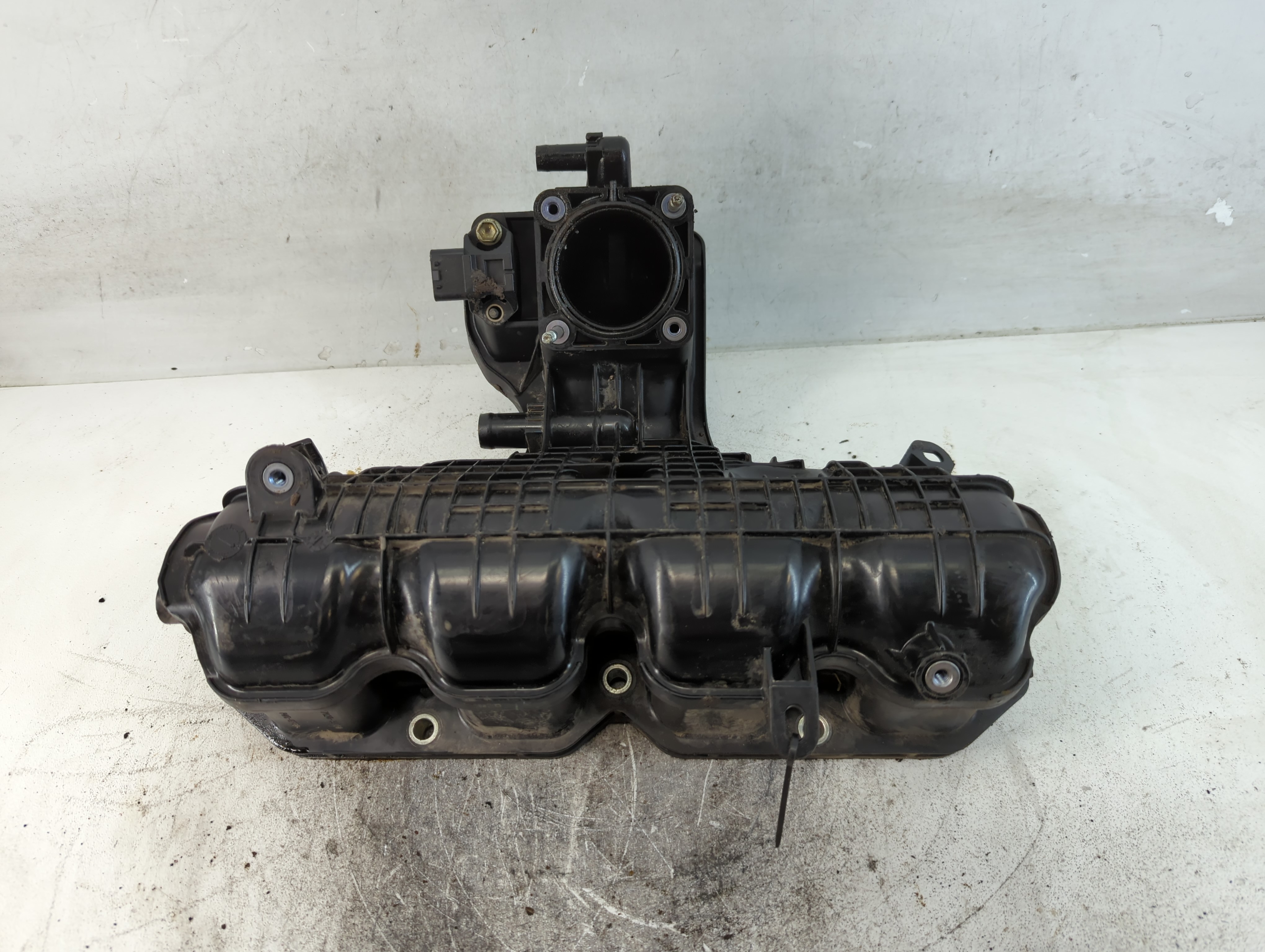 Picture of 2009-2010 Hyundai Sonata Turbocharger Exhaust Manifold With Turbo Charger 859221