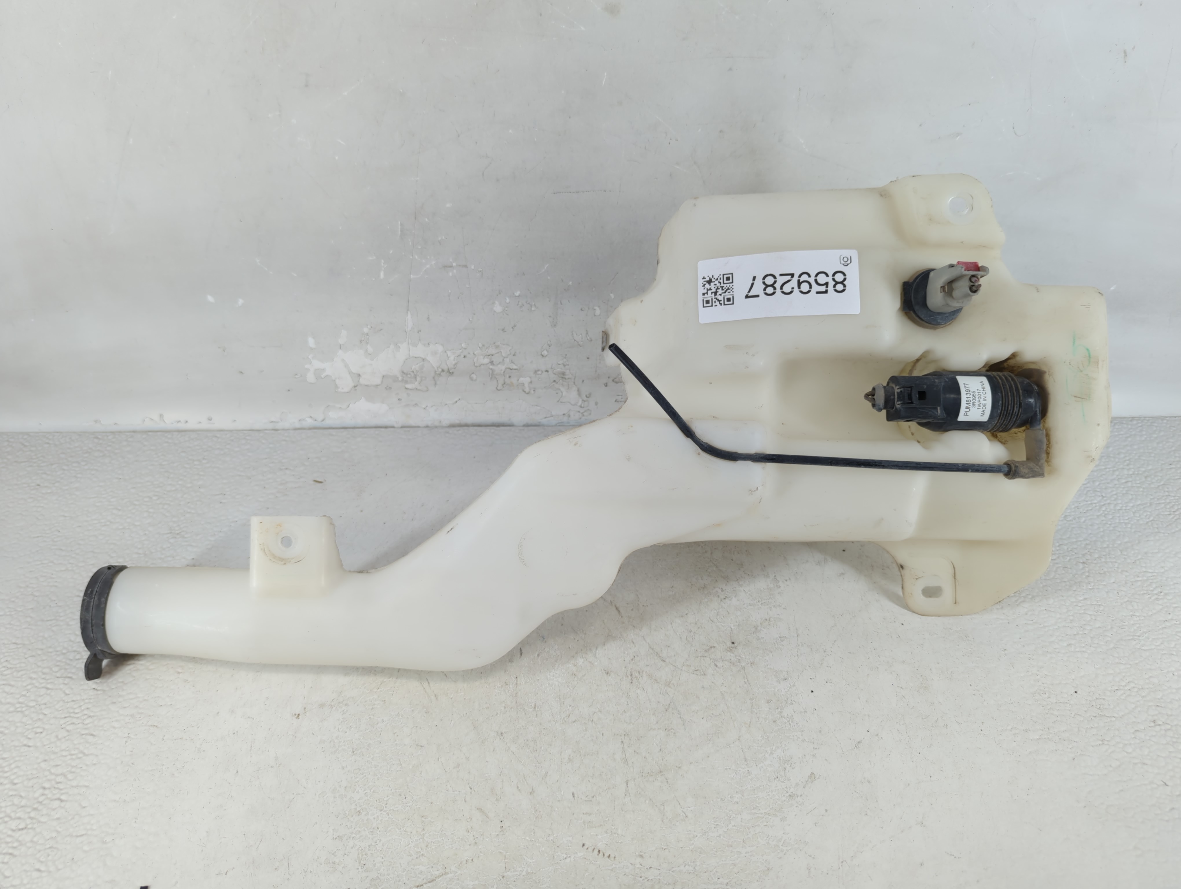 Picture of 2015 Chevrolet Silverado 2500 Windshield Washer Fluid Reservoir Bottle Oem 859287