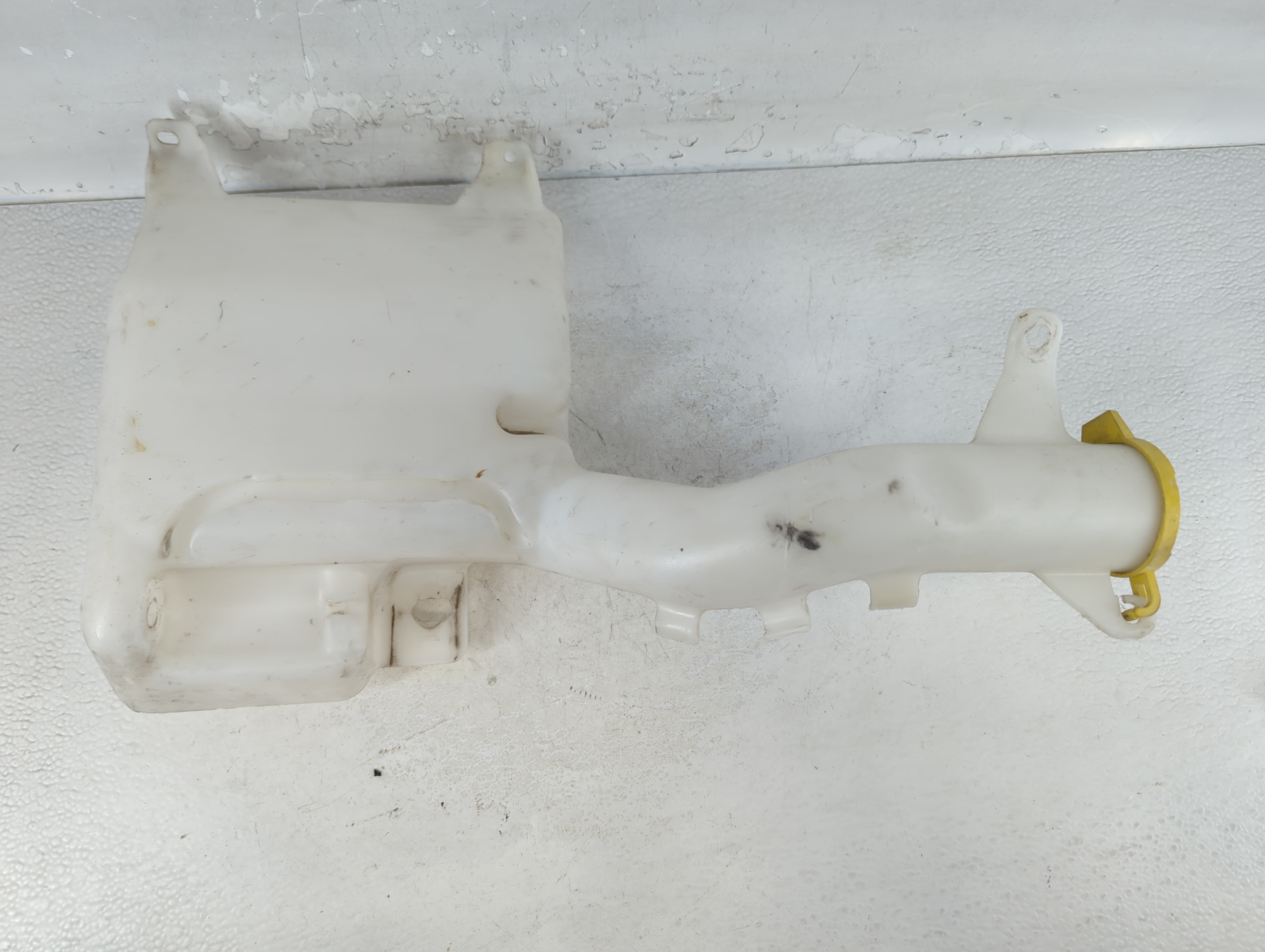 2011-2014 Chrysler 200 Windshield Washer Fluid Reservoir Bottle Oem 859289 - Oemusedautoparts1.com