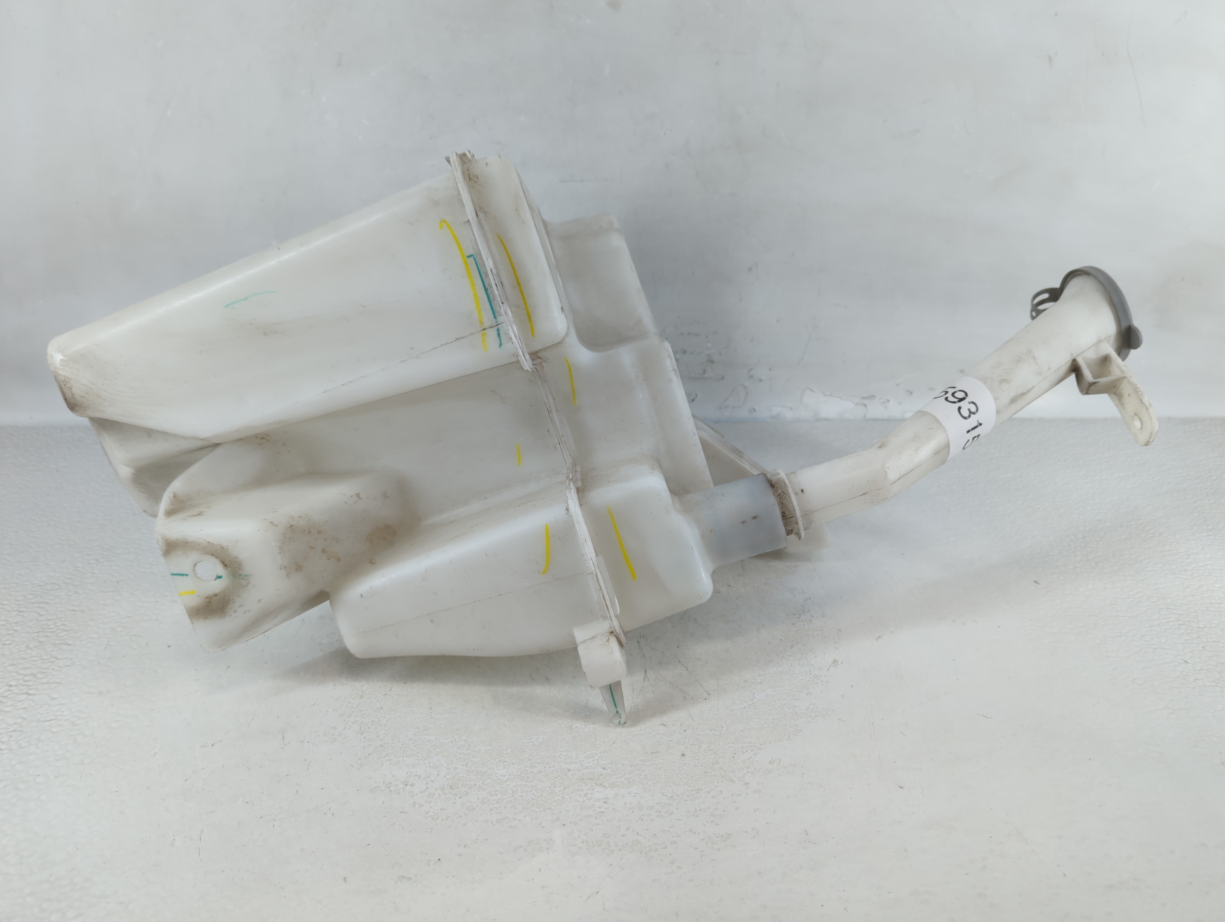 2013-2015 Nissan Sentra Windshield Washer Fluid Reservoir Bottle Oem 859315 - Oemusedautoparts1.com