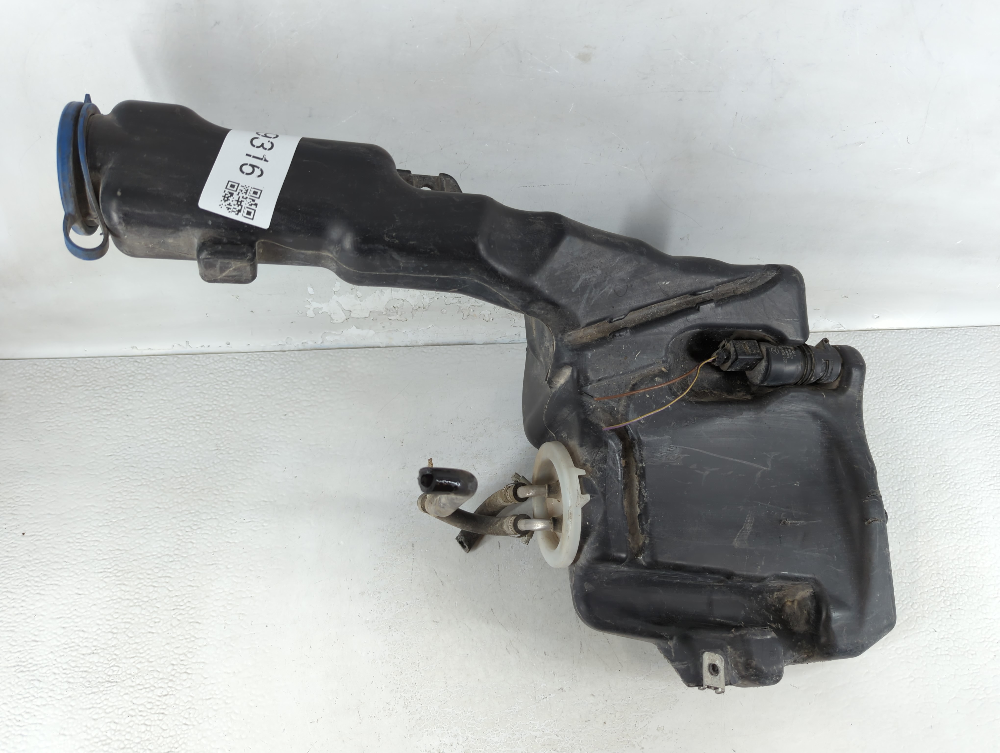 2010-2016 Mercedes-benz E350 Windshield Washer Fluid Reservoir Bottle Oem 859316 - Oemusedautoparts1.com
