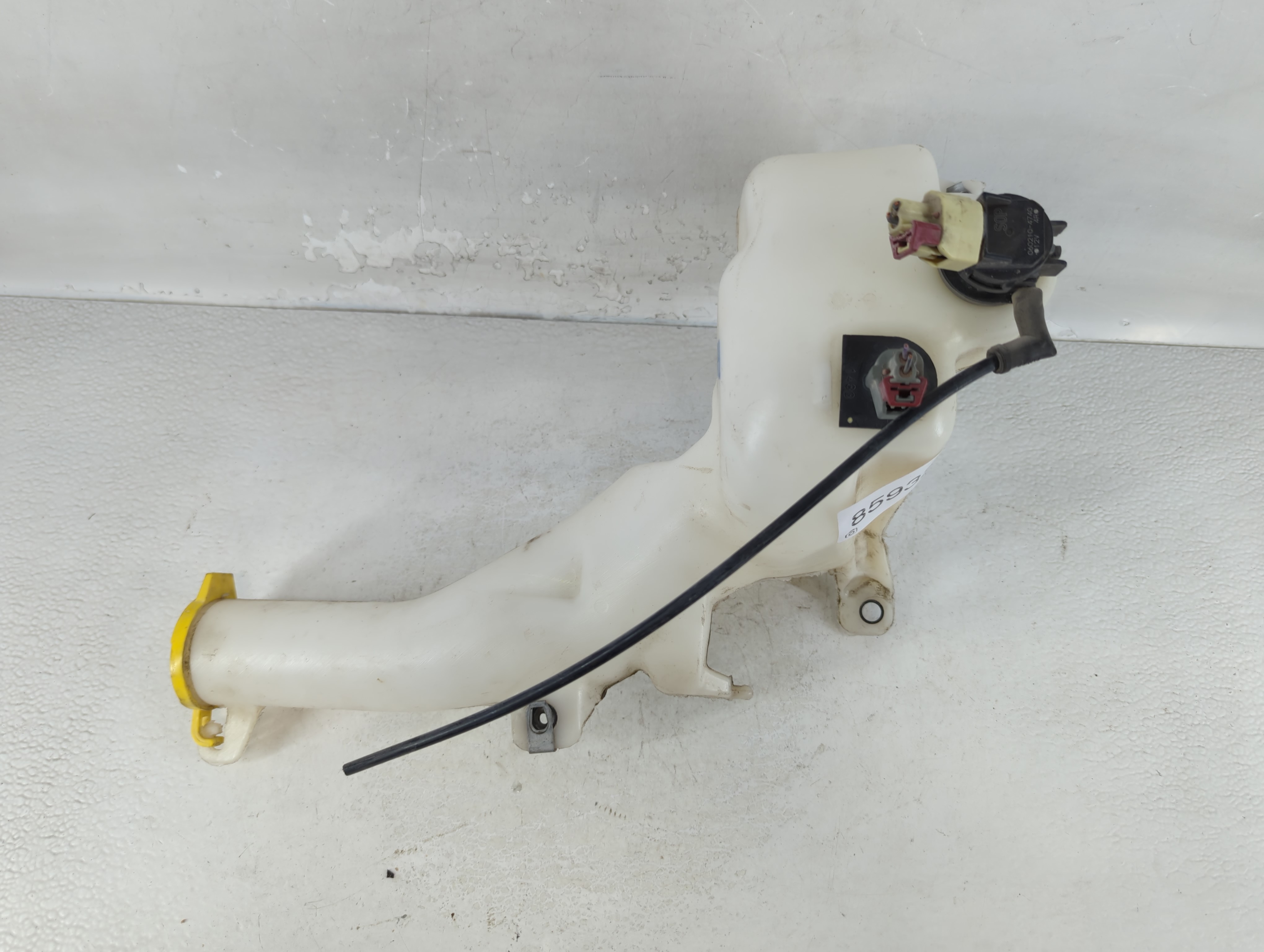 2011-2022 Dodge Charger Windshield Washer Fluid Reservoir Bottle Oem 859320 - Oemusedautoparts1.com