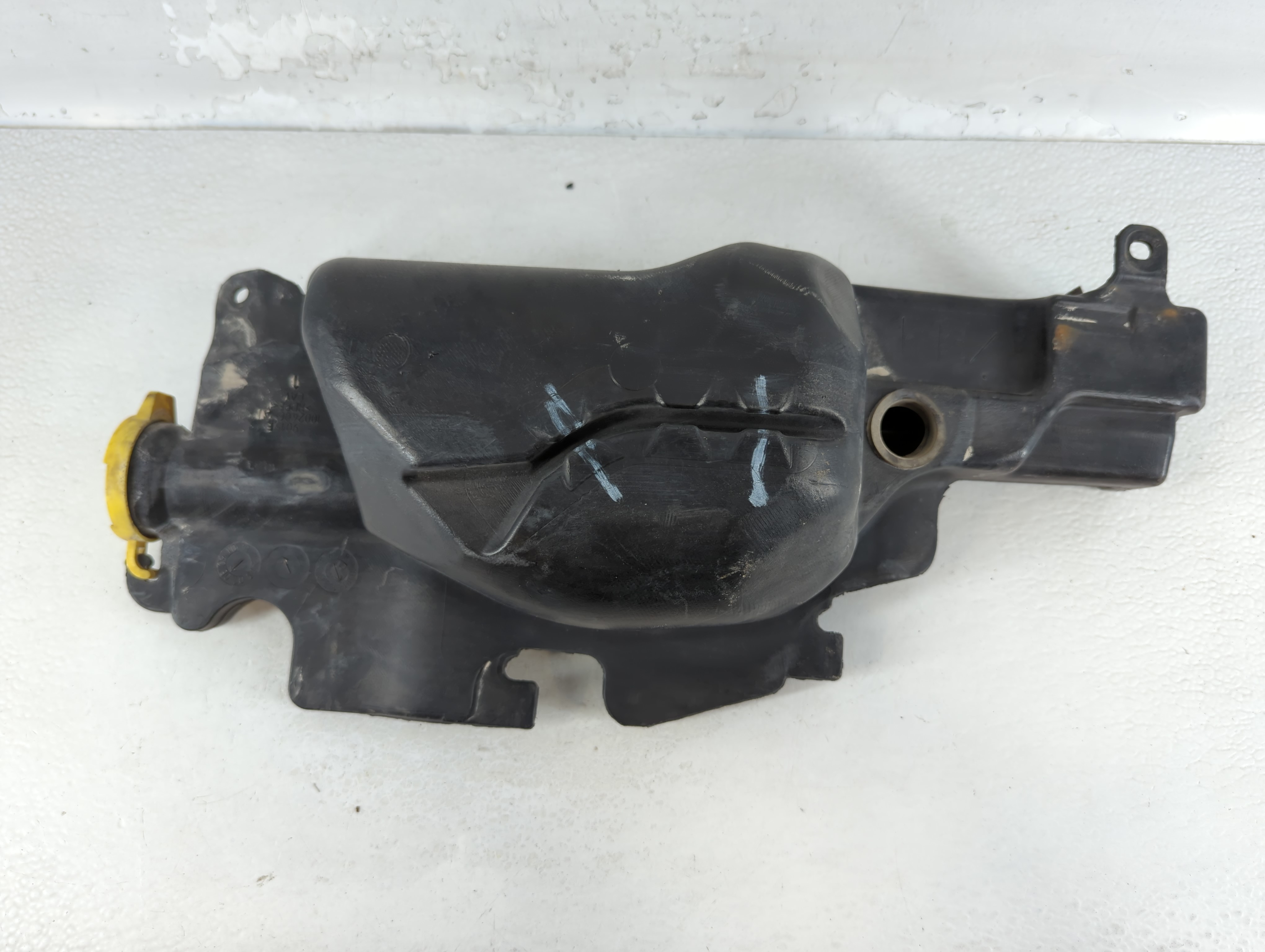 Dodge Ram 1500 Windshield Washer Fluid Reservoir Bottle Oem 859321 - Oemusedautoparts1.com