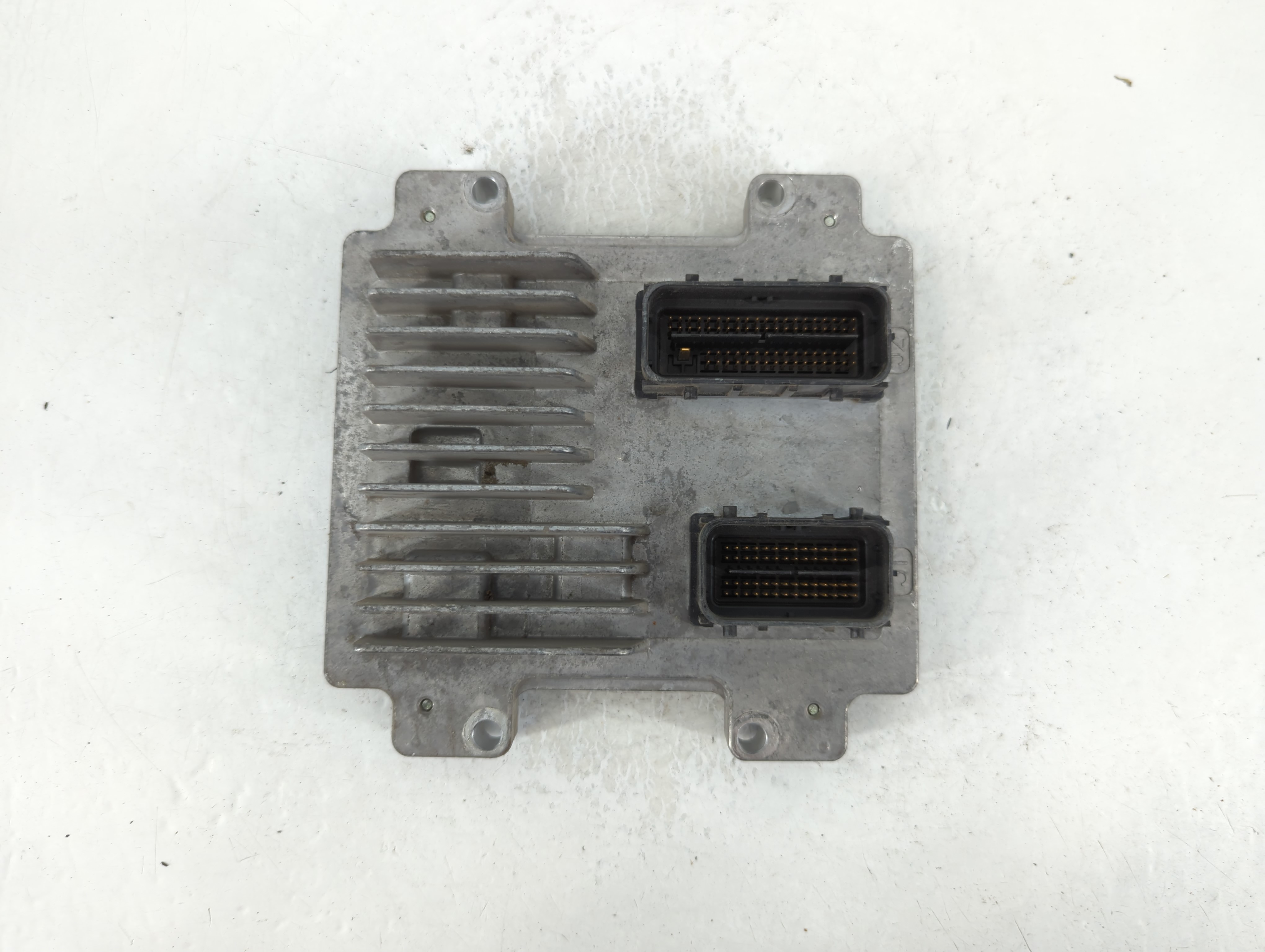 2012-2012 Chevrolet Sonic Engine Control Computer Ecu Pcm Ecm Pcu Oem 859372 - Oemusedautoparts1.com