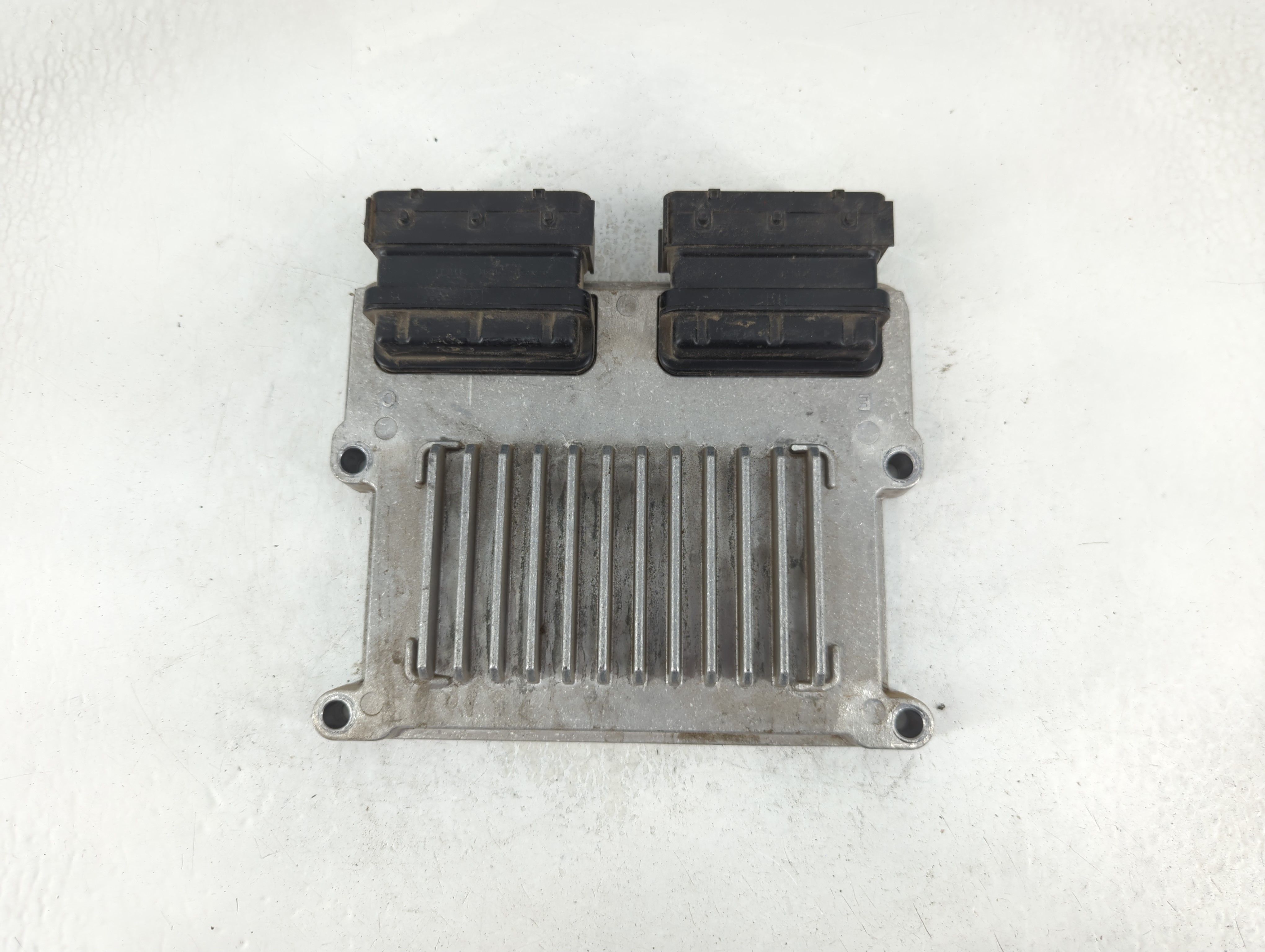 Picture of 2014-2016 Kia Cadenza Engine Control Computer Ecu Pcm Ecm Pcu Oem 859448