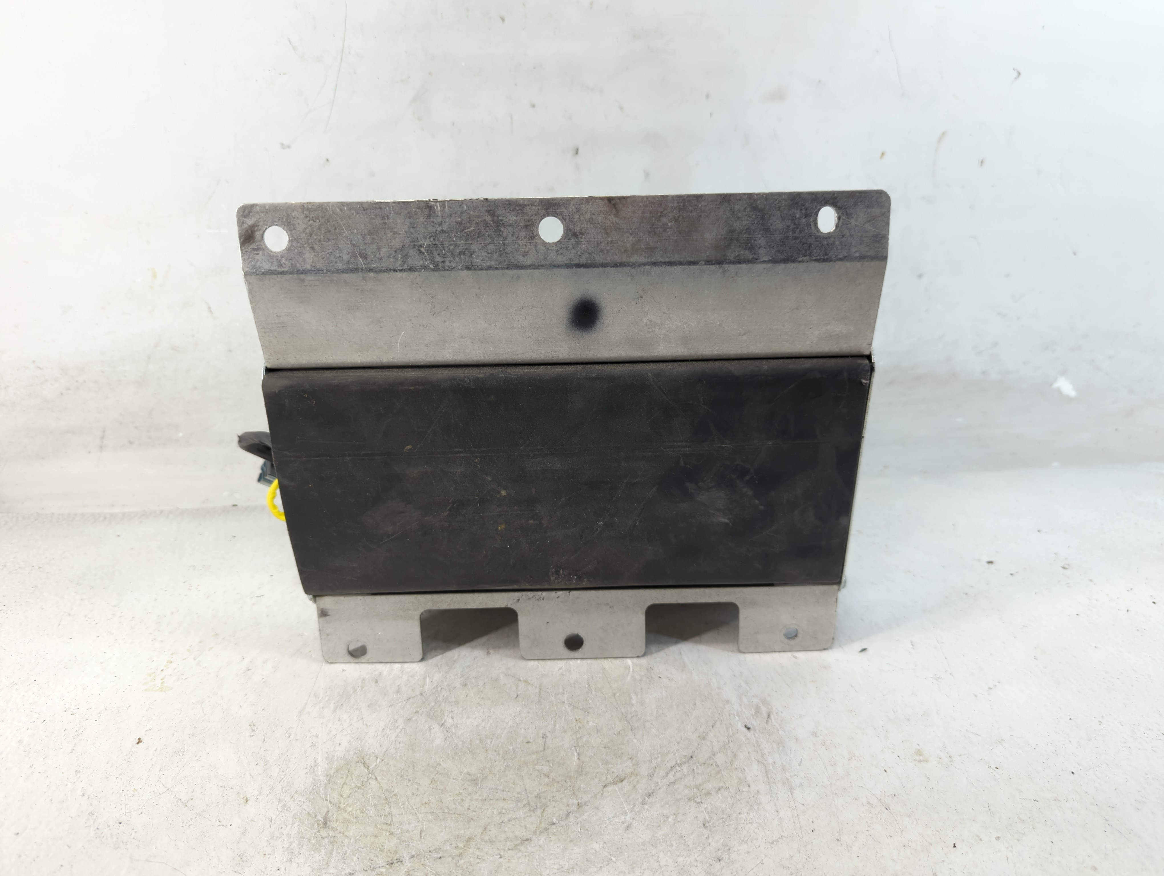 2004-2008 Pontiac Grand Prix Air Bag Passenger Right Dashboard Oem 859738 - Oemusedautoparts1.com