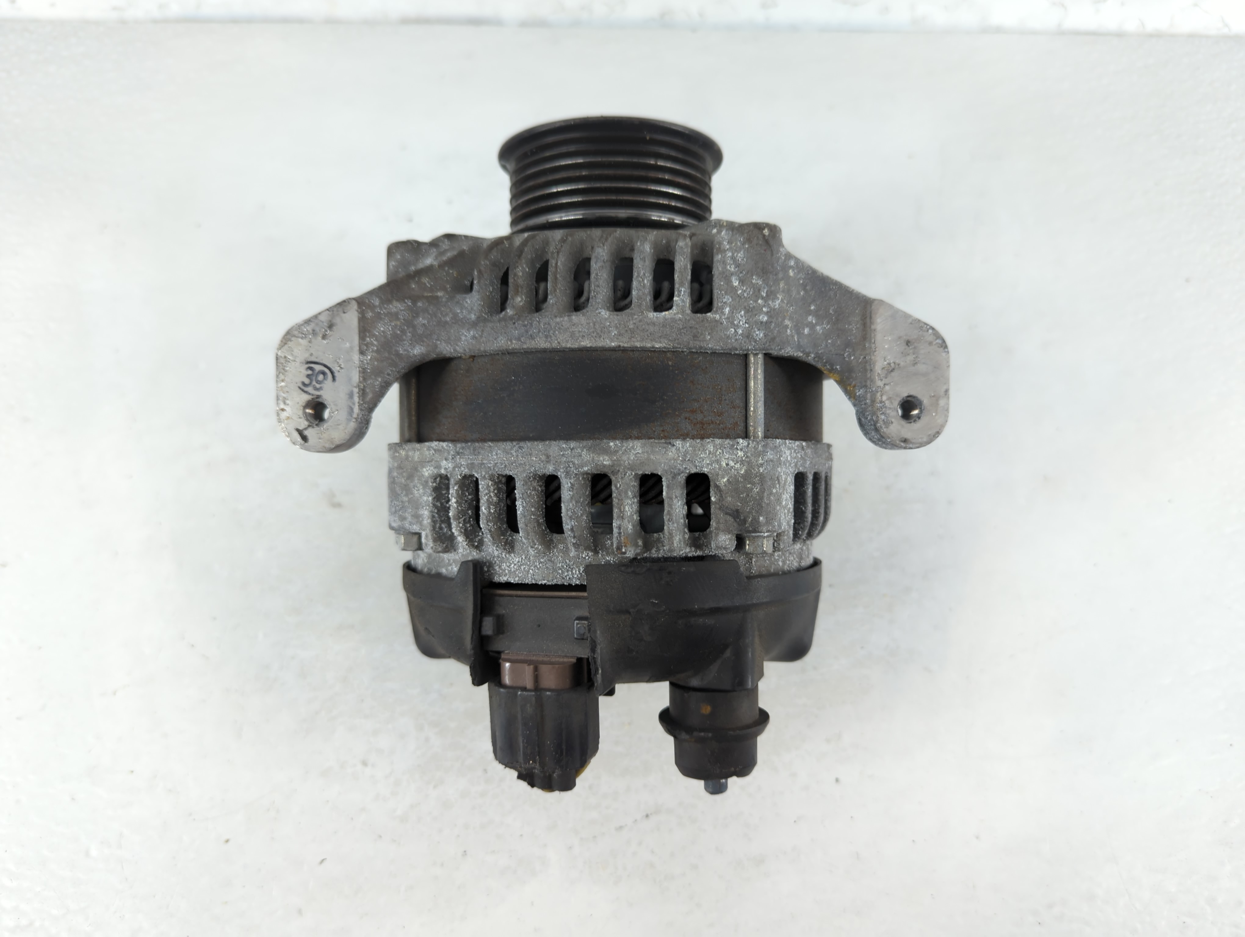 2009-2010 Ford Mustang Alternator Generator Charging Assembly Engine Oem 861849 - Oemusedautoparts1.com