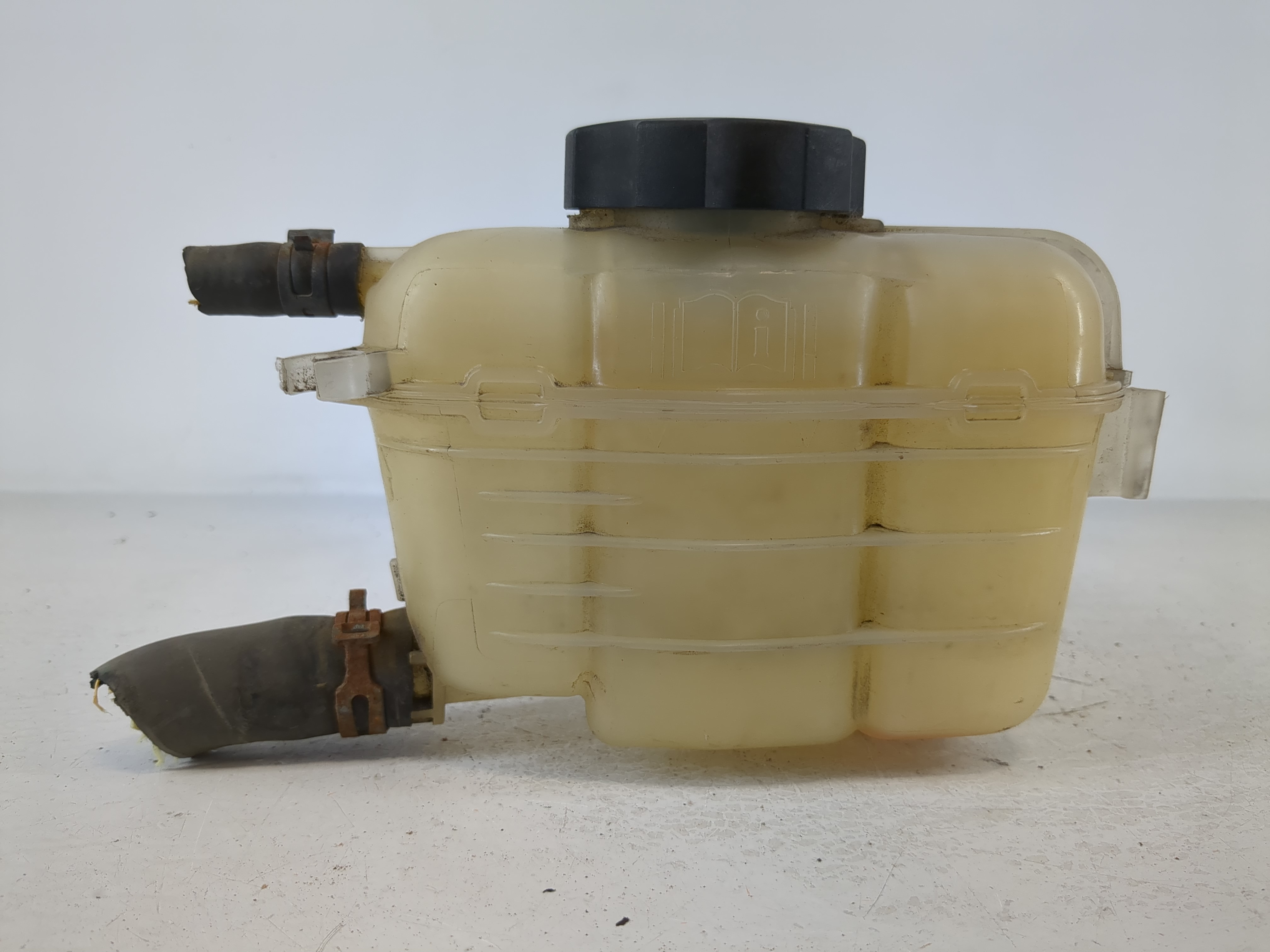 Picture of 2011-2016 Chevrolet Cruze Radiator Coolant Overflow Expansion Tank Bottle 863194
