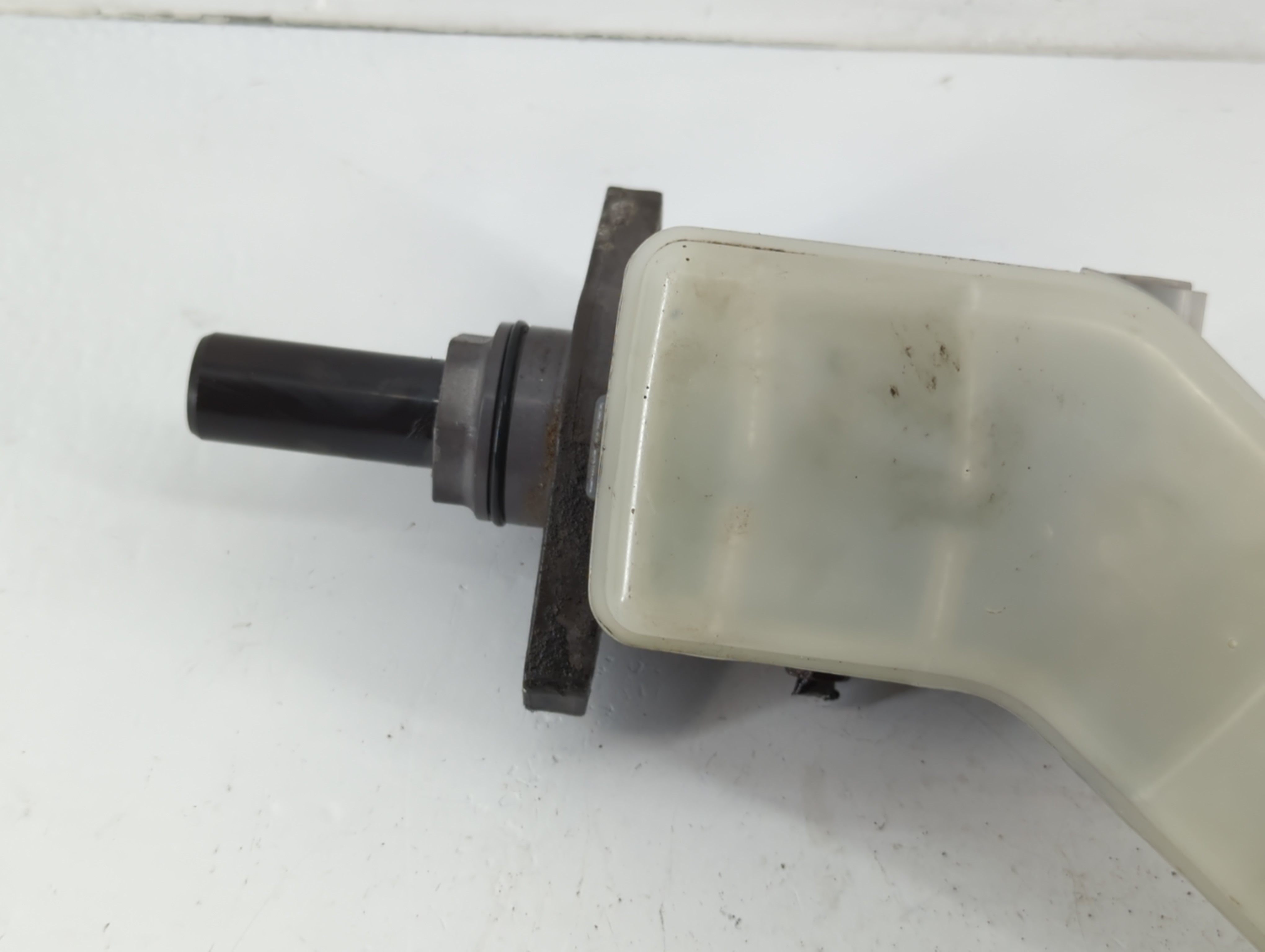 Picture of 2005-2010 Honda Odyssey Brake Master Cylinder 864630
