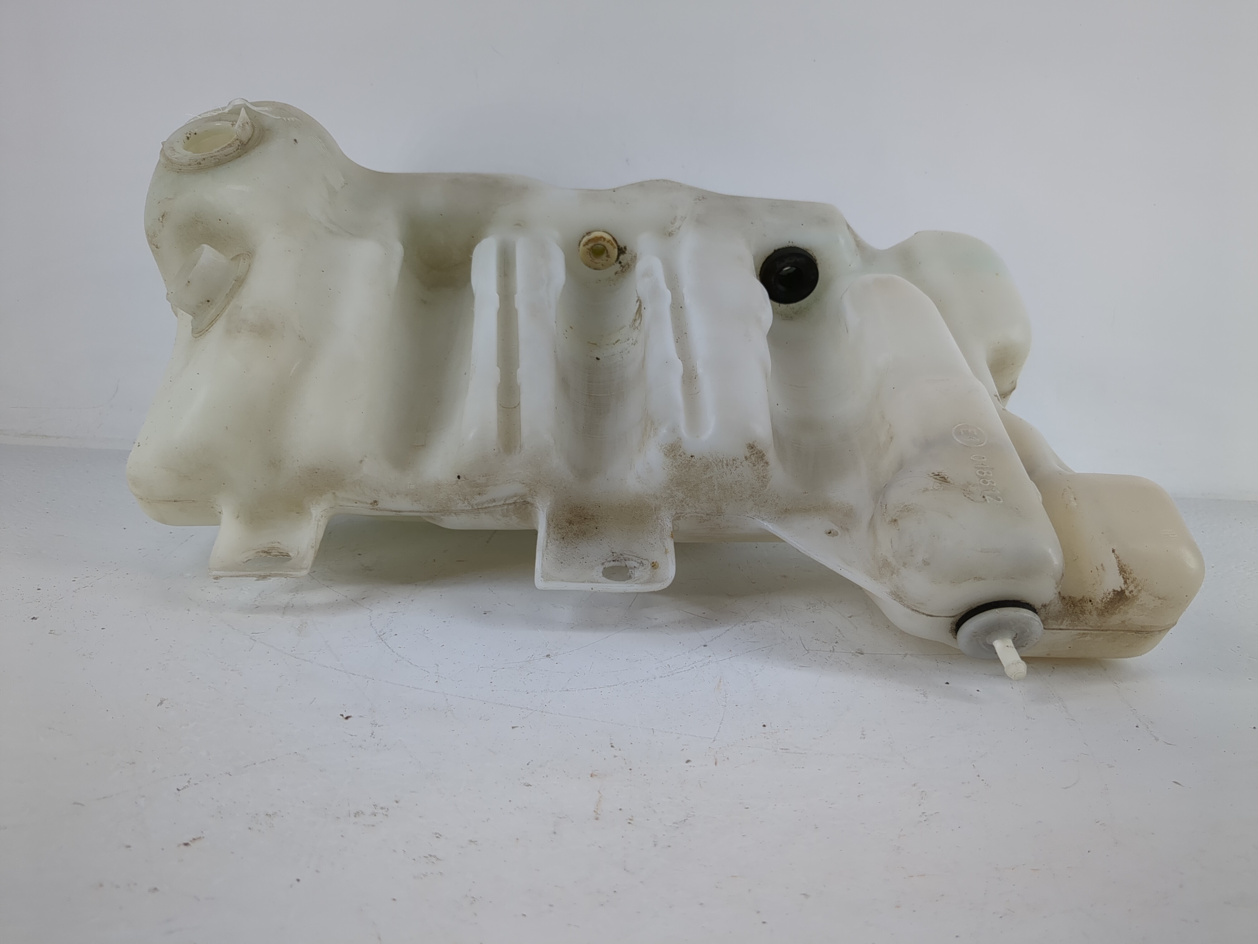 Picture of 2001-2003 Bmw 525i Windshield Washer Fluid Reservoir Bottle Oem 868625