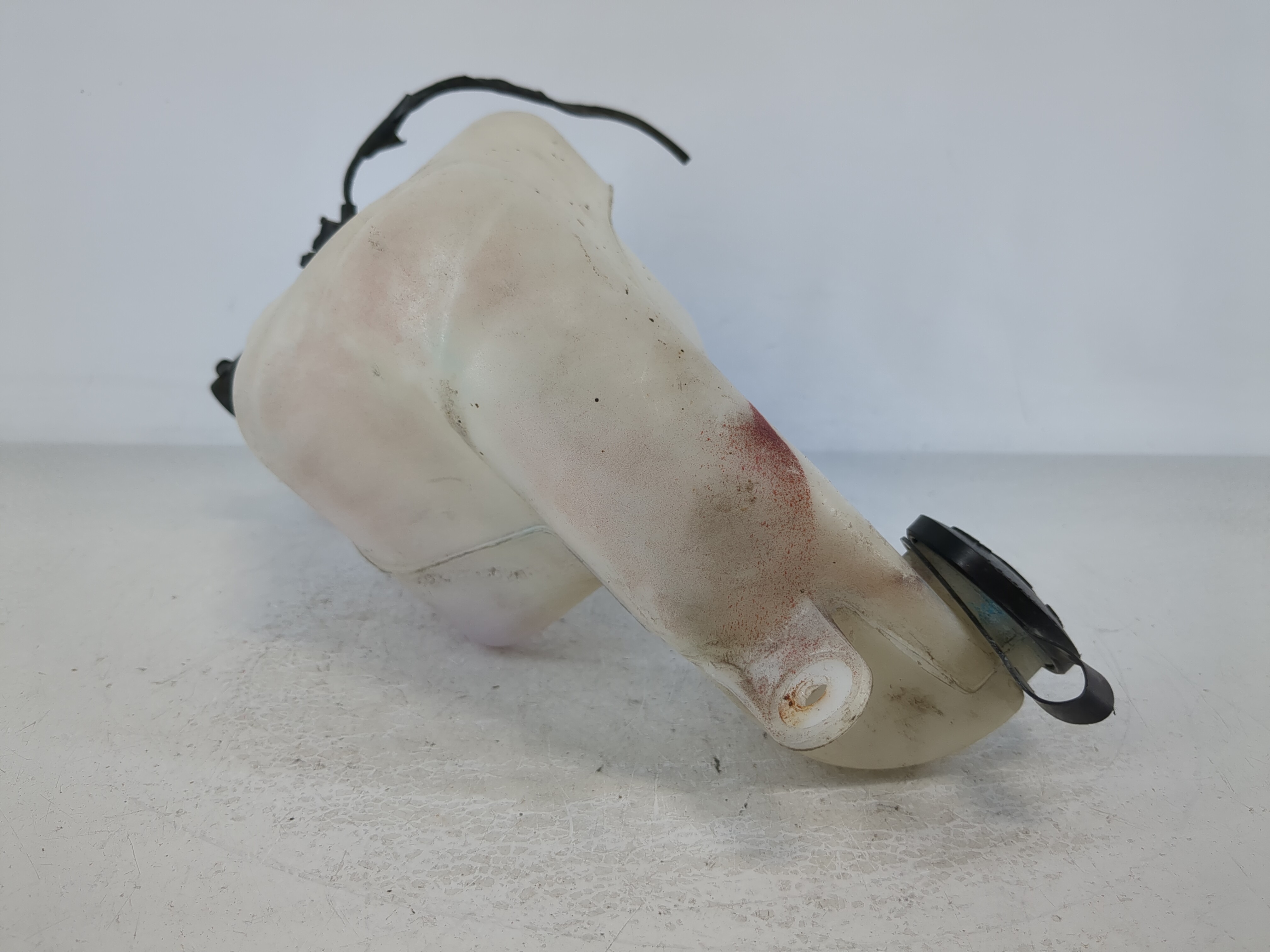 Picture of 1999-2004 Ford Mustang Windshield Washer Fluid Reservoir Bottle Oem 869345