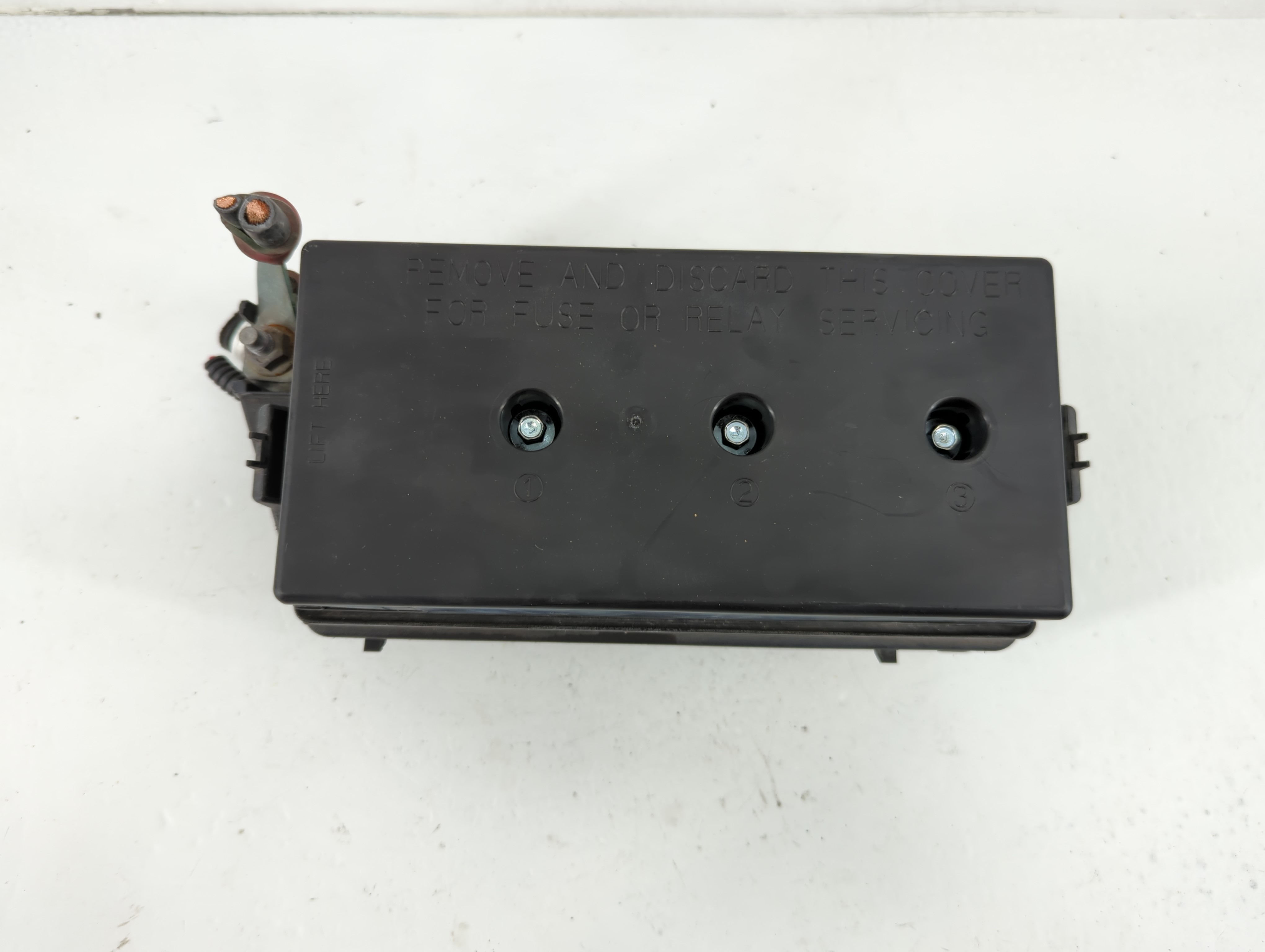 2000-2005 Buick Lesabre Fusebox Fuse Box Relay Module 869530 - Oemusedautoparts1.com
