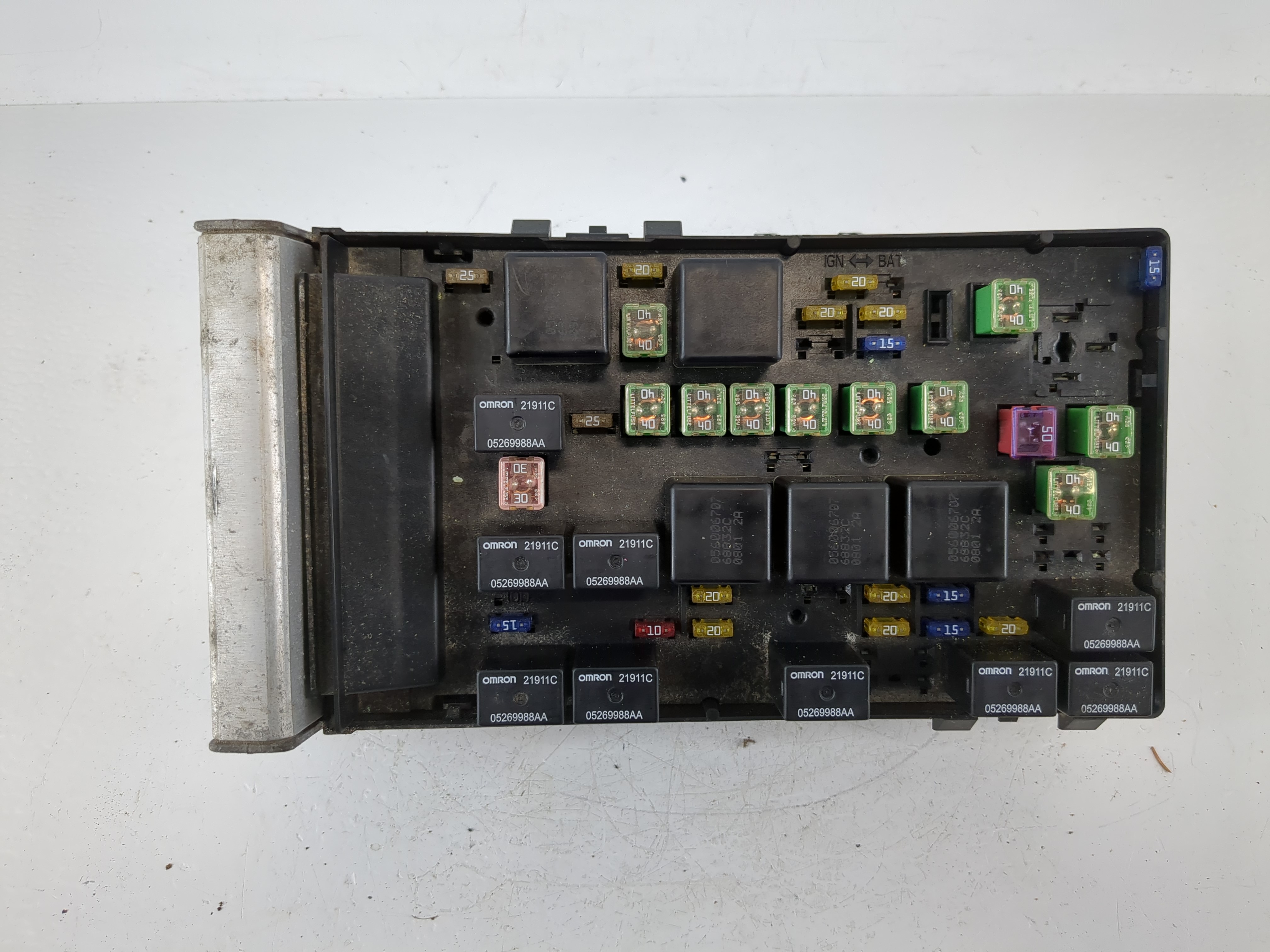 Dodge Grand Caravan Fusebox Fuse Box Relay Module 869621 - Oemusedautoparts1.com