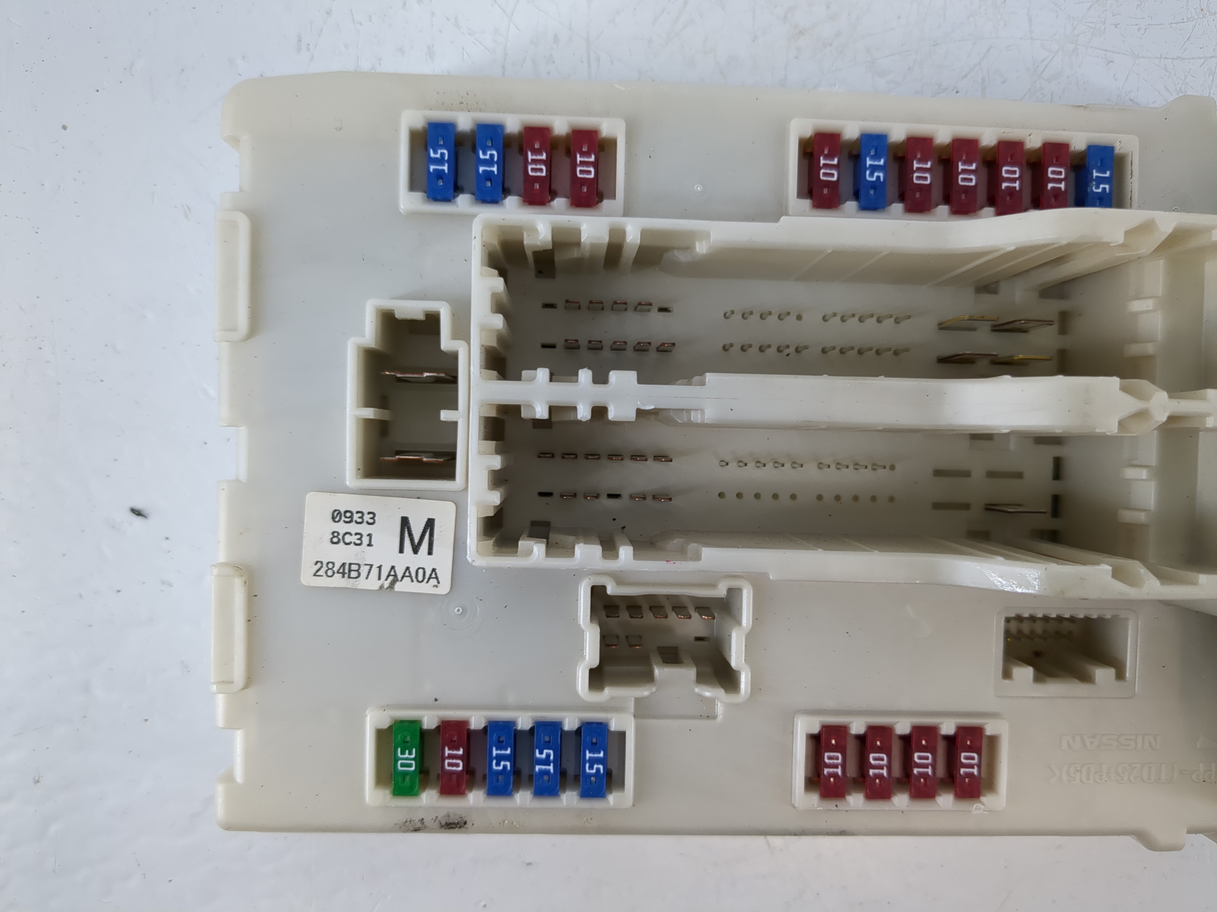 2008-2010 Nissan Altima Fusebox Fuse Box Relay Module 869643 - Oemusedautoparts1.com