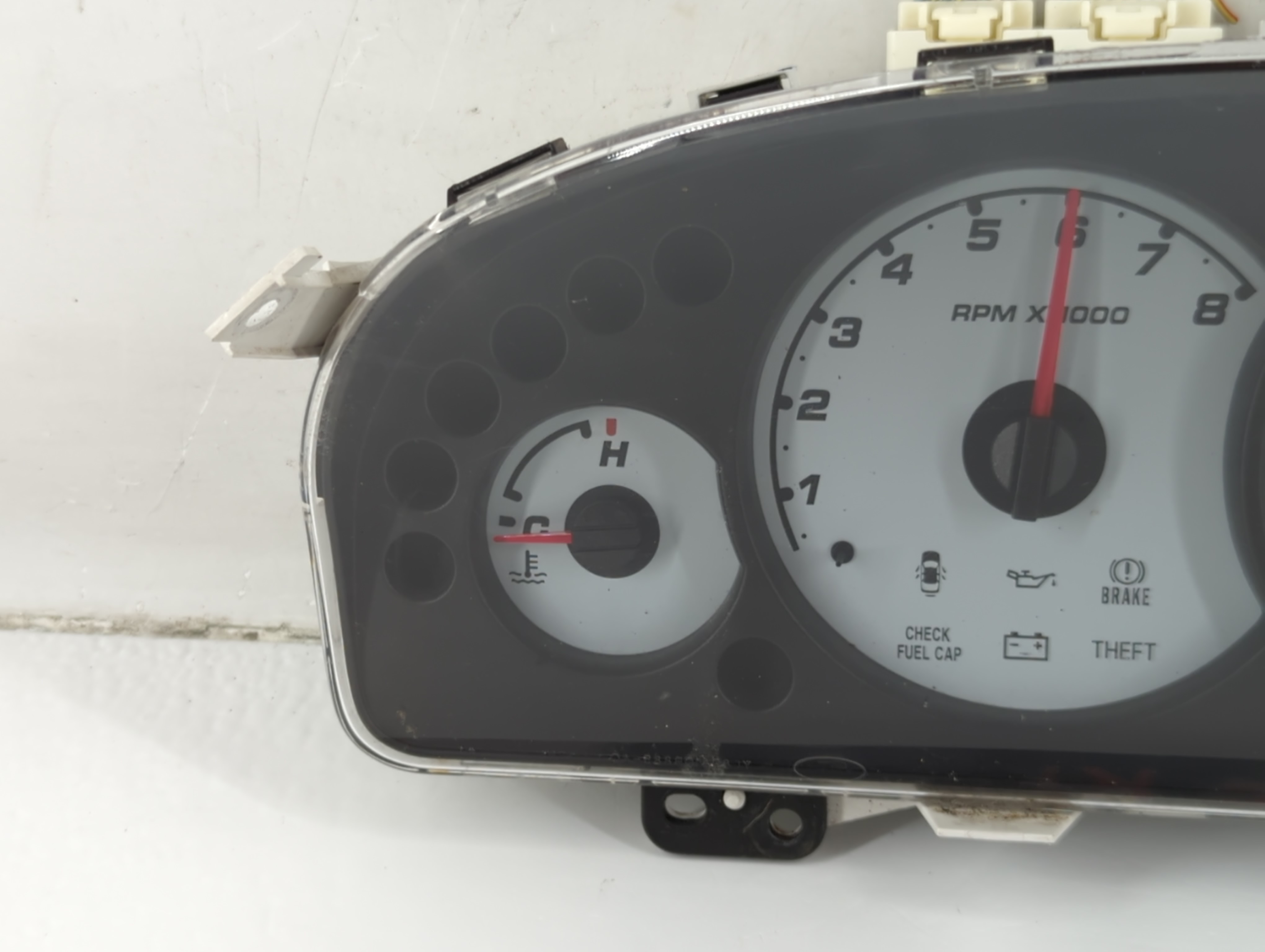 2003-2004 Ford Escape Speedometer Instrument Cluster Gauges 871132 - Oemusedautoparts1.com