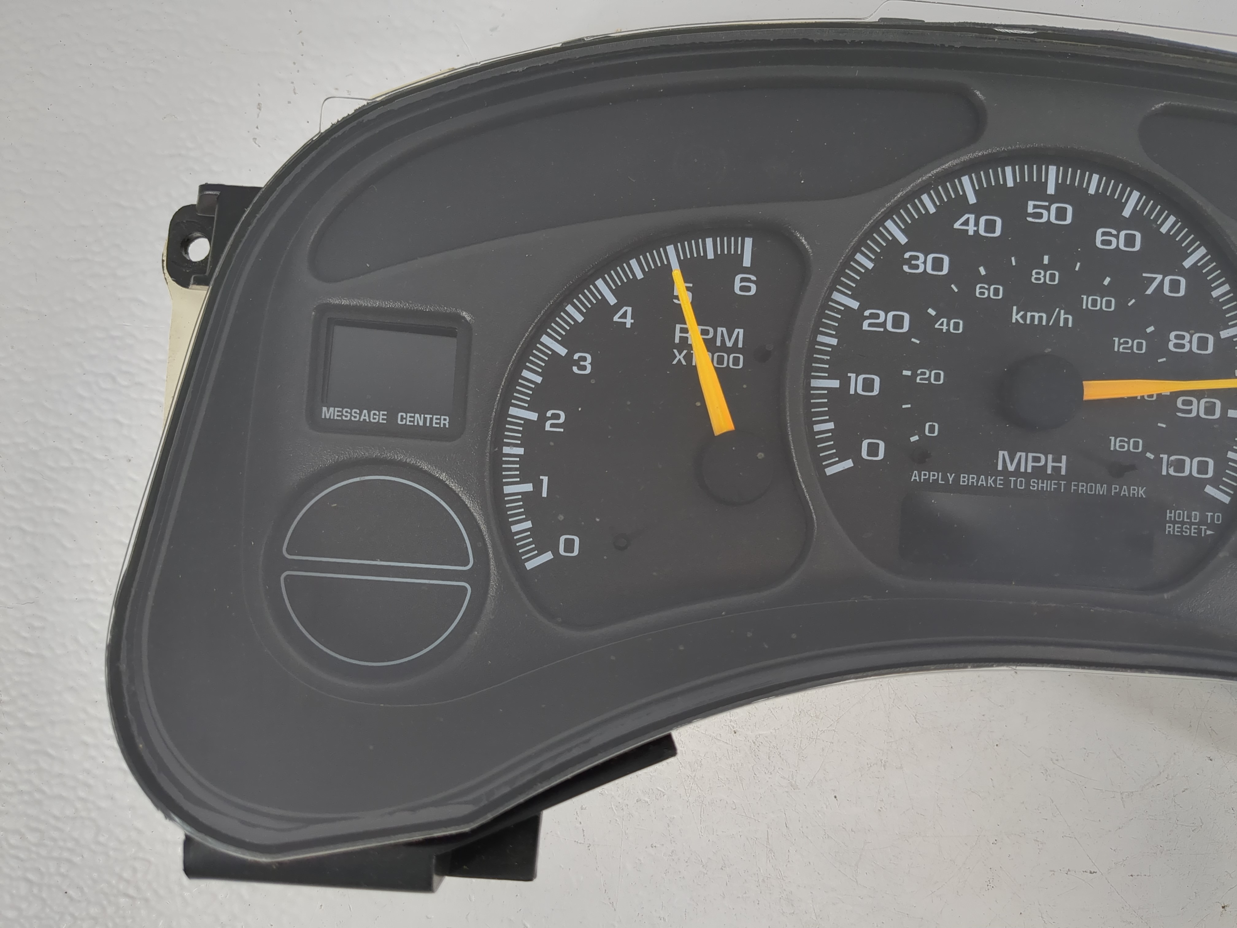 Picture of 2000-2002 Chevrolet Tahoe Speedometer Instrument Cluster Gauges 871156