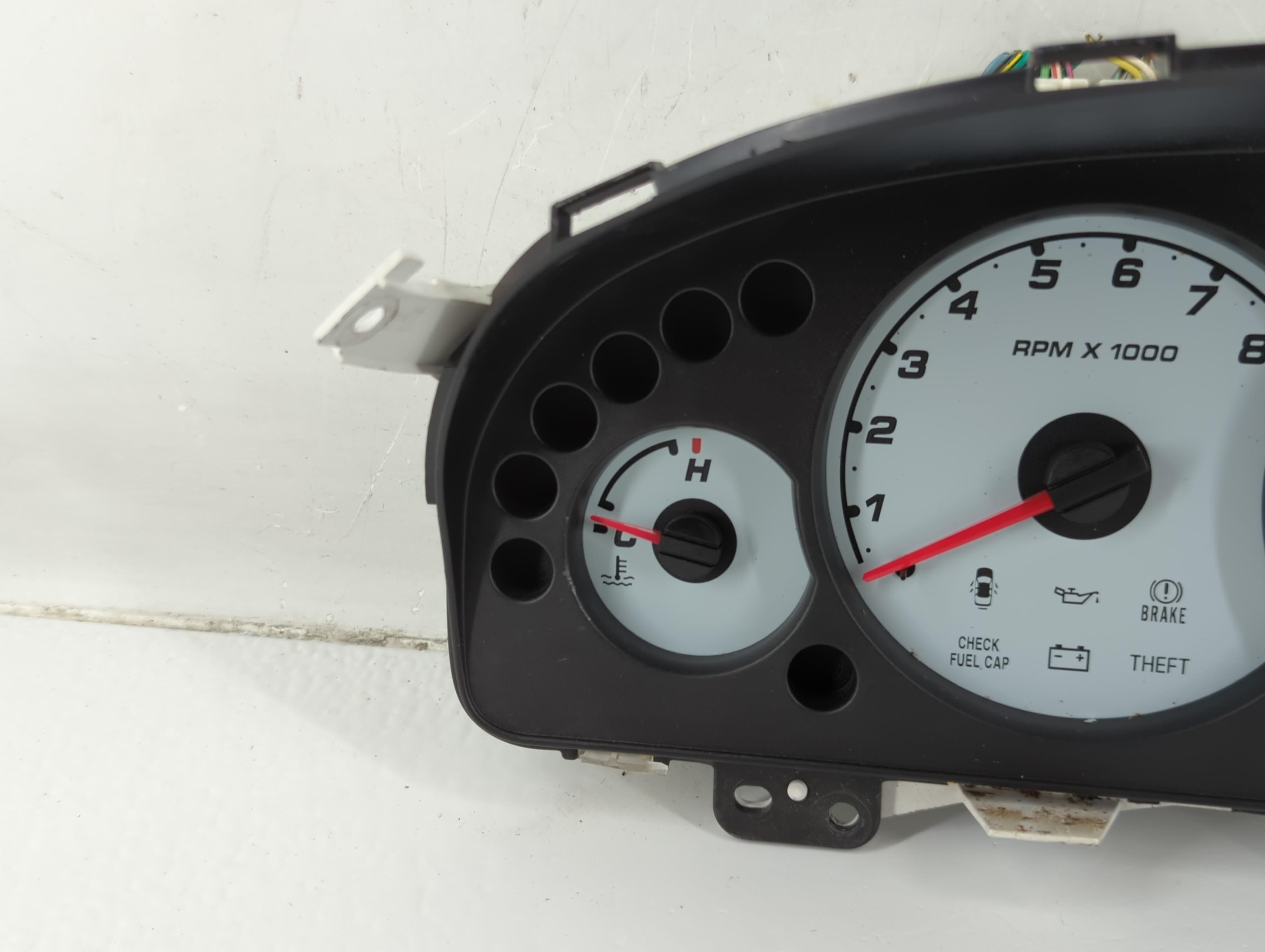 2003-2004 Ford Escape Speedometer Instrument Cluster Gauges 871555 - Oemusedautoparts1.com