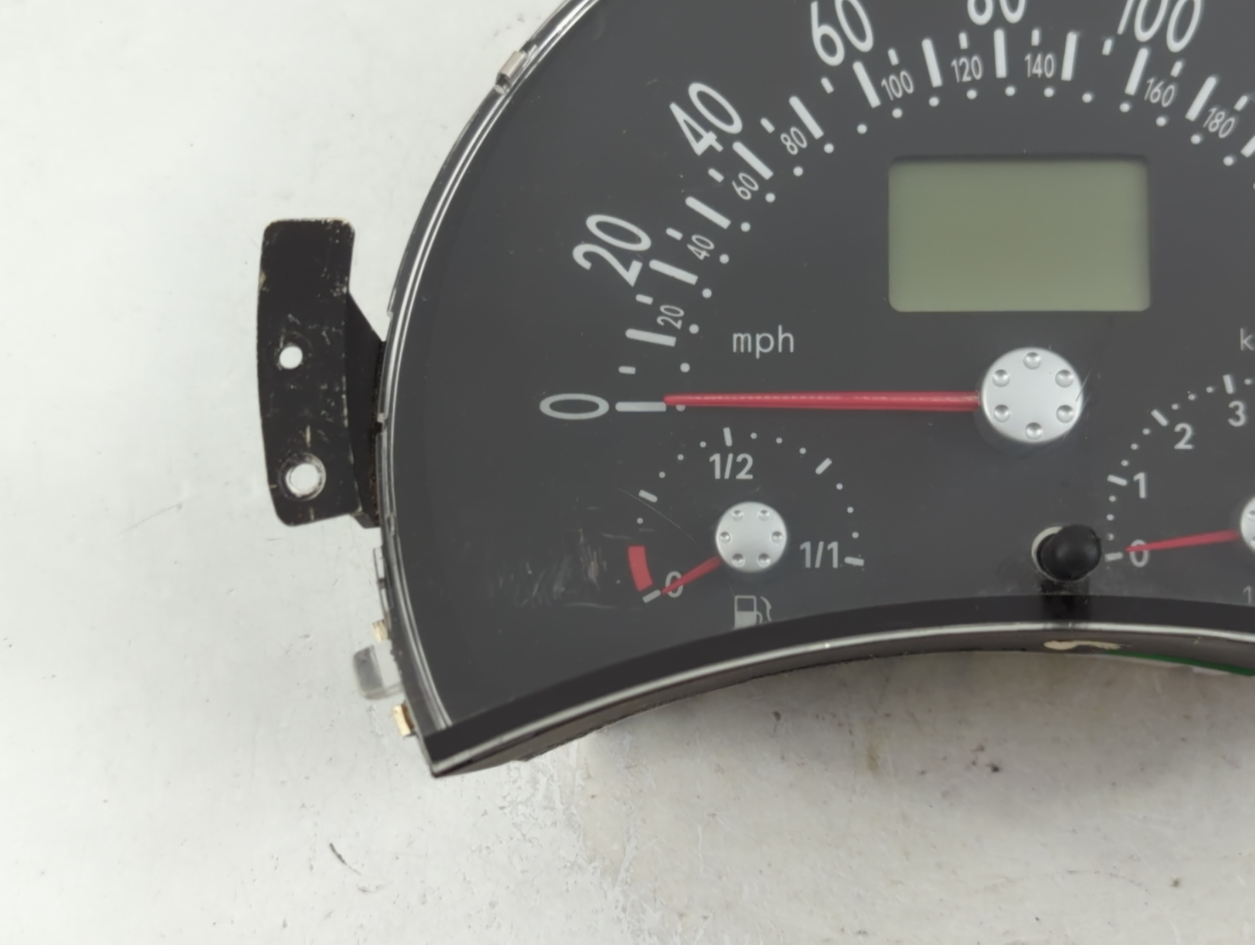 2001-2001 Volkswagen Beetle Speedometer Instrument Cluster Gauges 871921 - Oemusedautoparts1.com