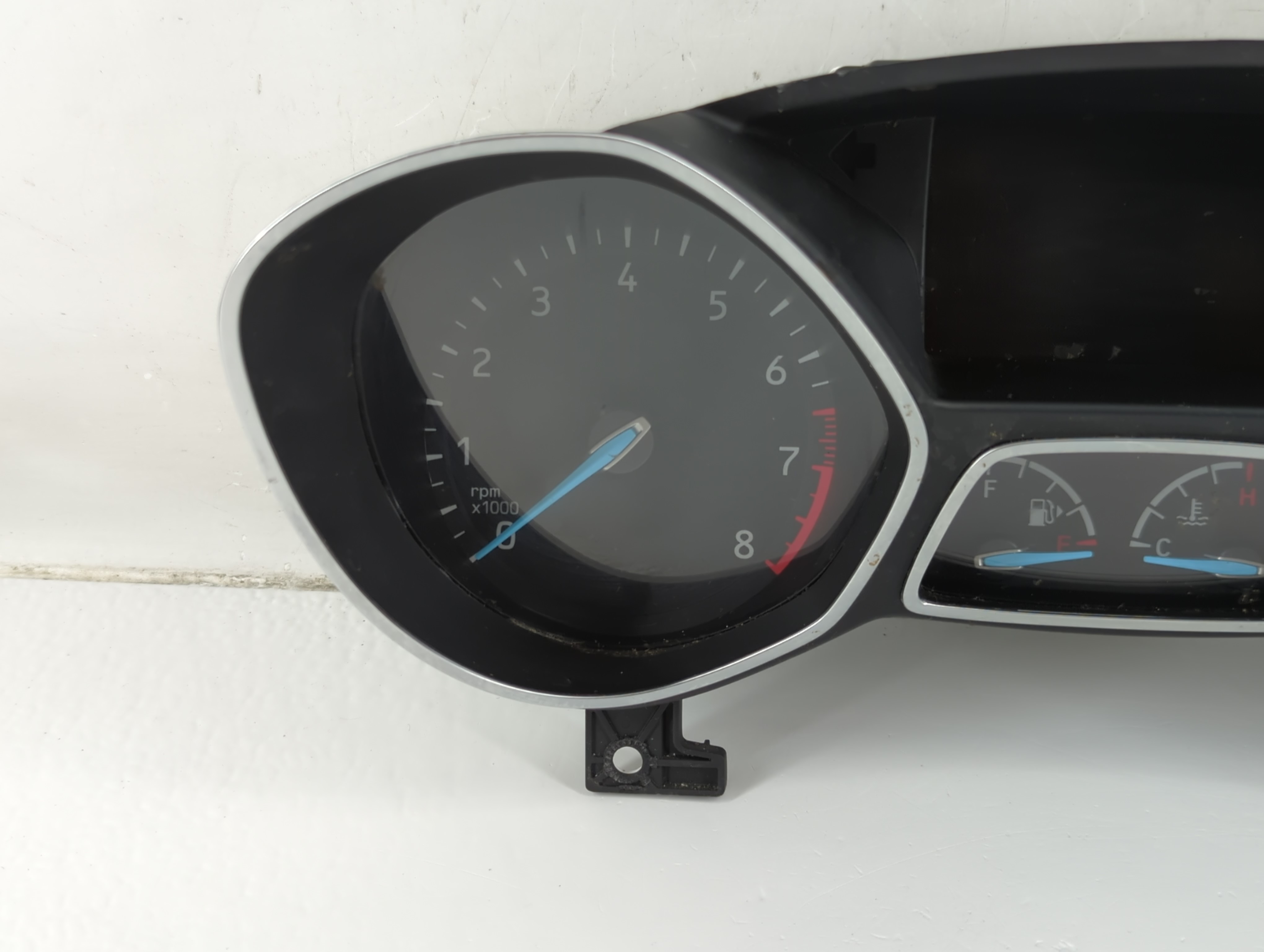 2017-2017 Ford Escape Speedometer Instrument Cluster Gauges 871999 - Oemusedautoparts1.com