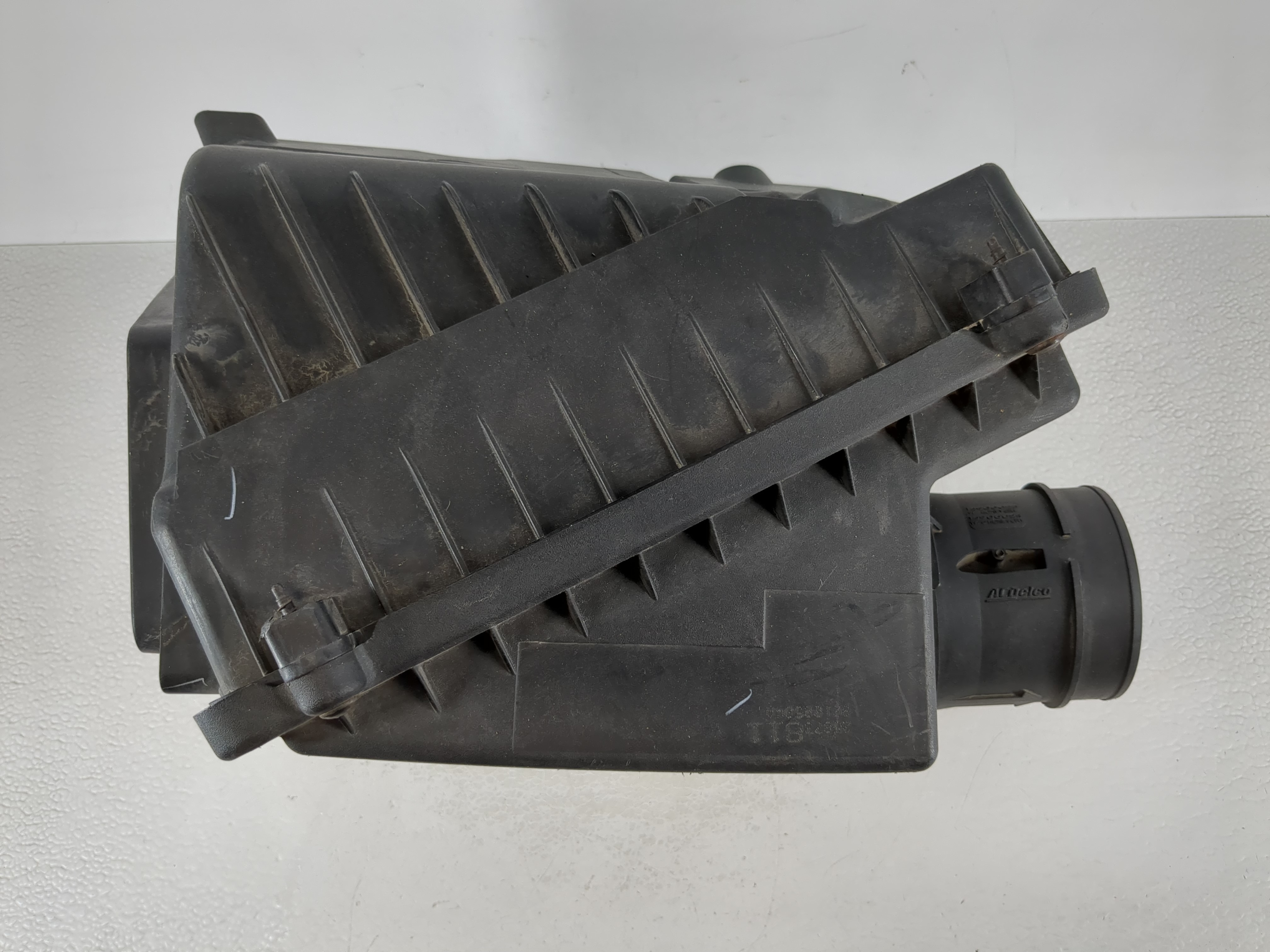 Picture of 2007-2008 Gmc Yukon Xl 1500 Air Cleaner Intake-duct Hose Tube 872887