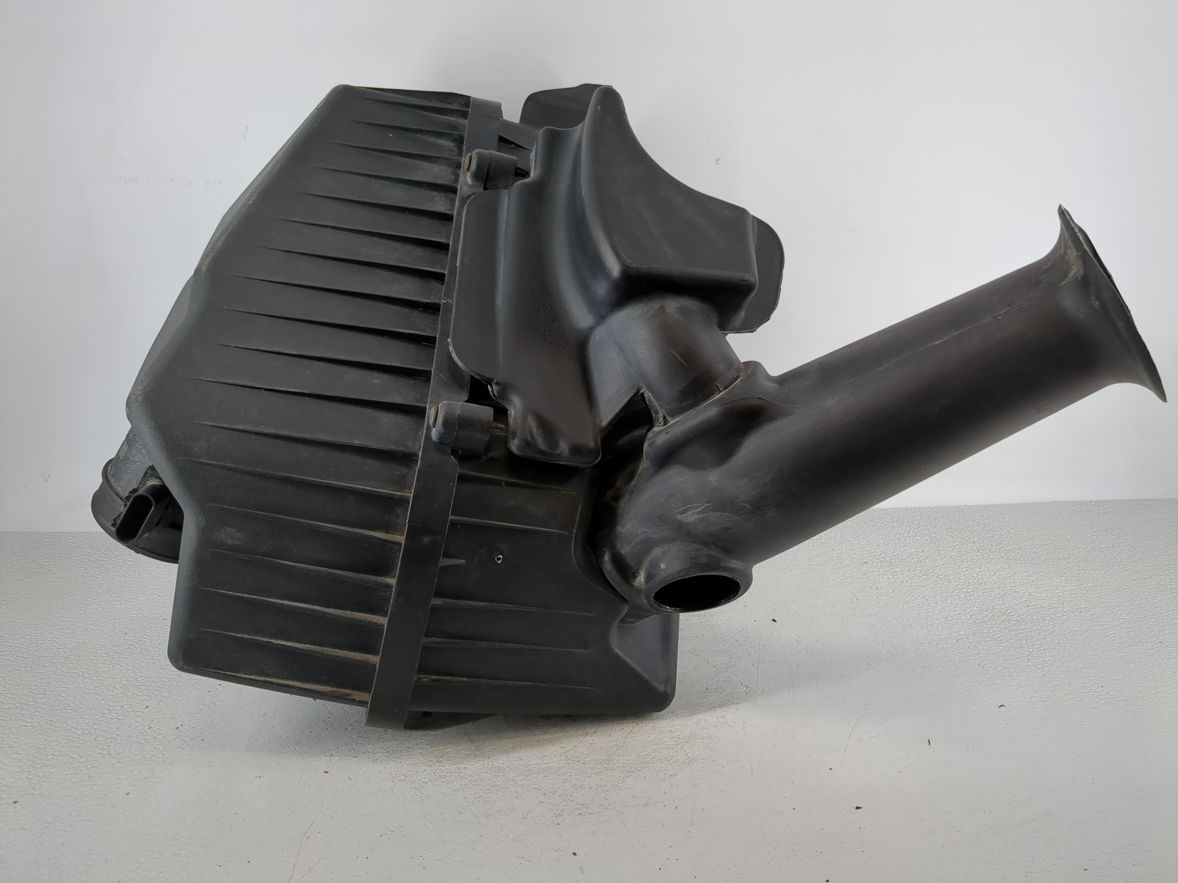 Picture of 2009-2011 Gmc Acadia Air Cleaner Intake-duct Hose Tube 873219