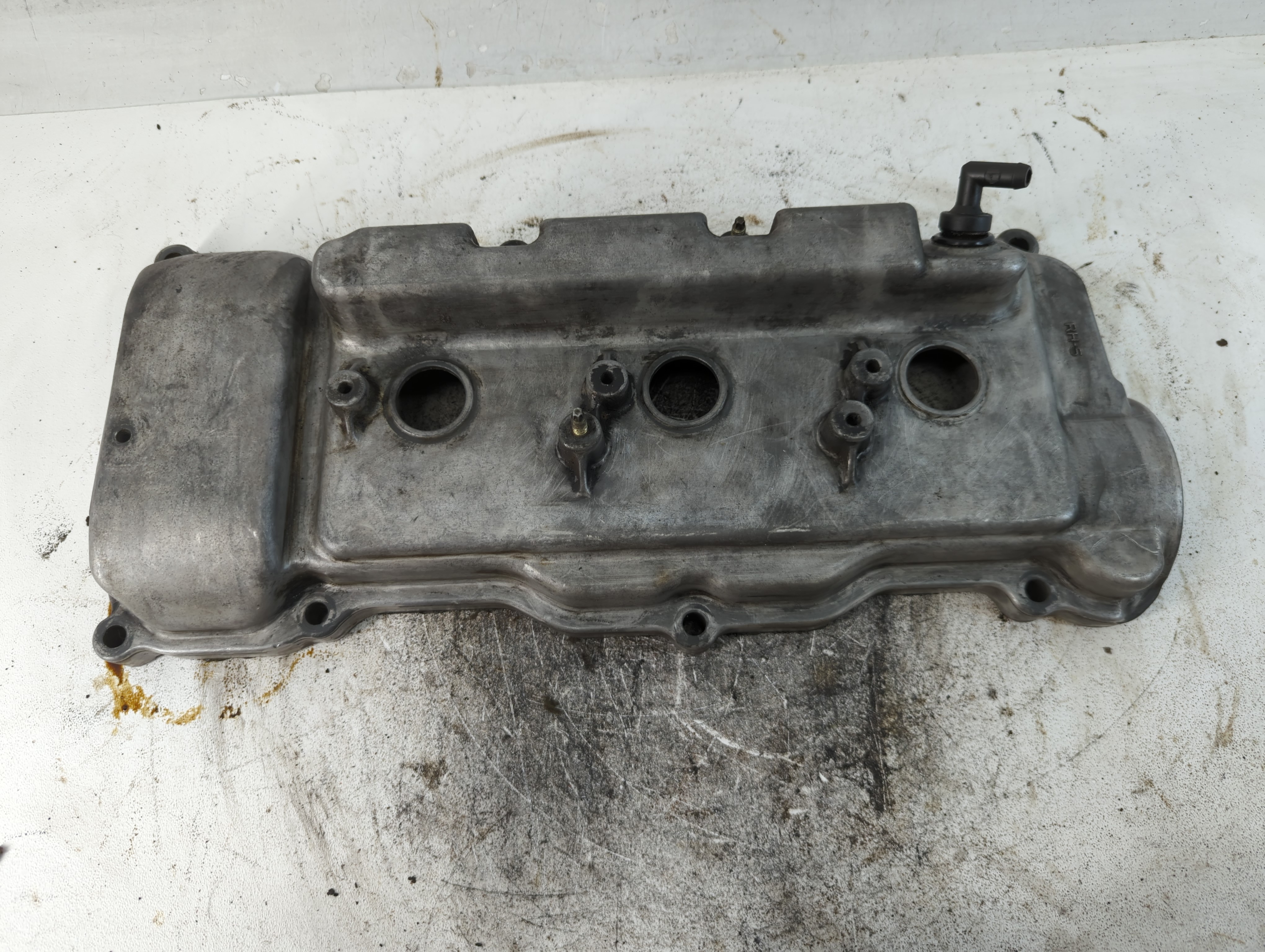2000 Honda Prelude Passenger Right Cylinder Head Valve Cover 873673 - Oemusedautoparts1.com