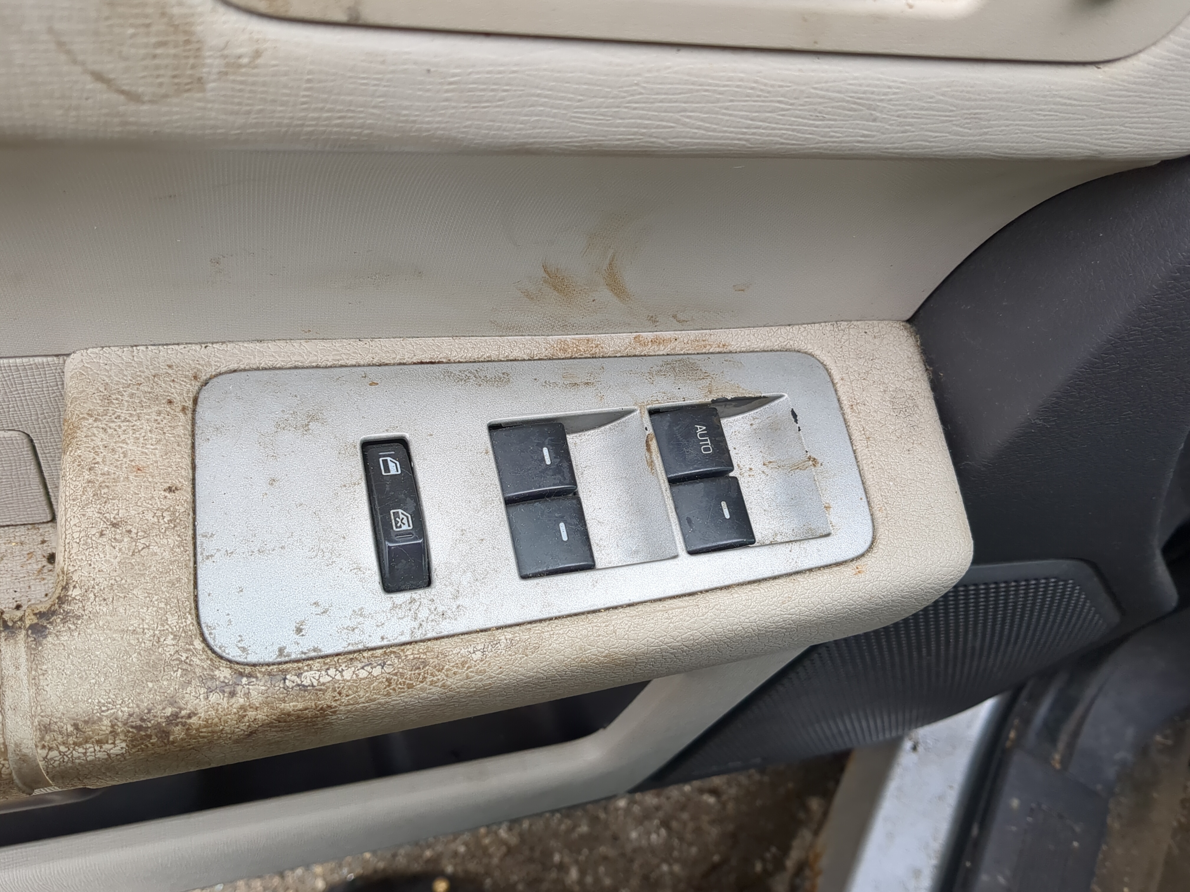 2009-2012 Ford Flex Driver Left Door Master Power Window Switch 874045 - Oemusedautoparts1.com