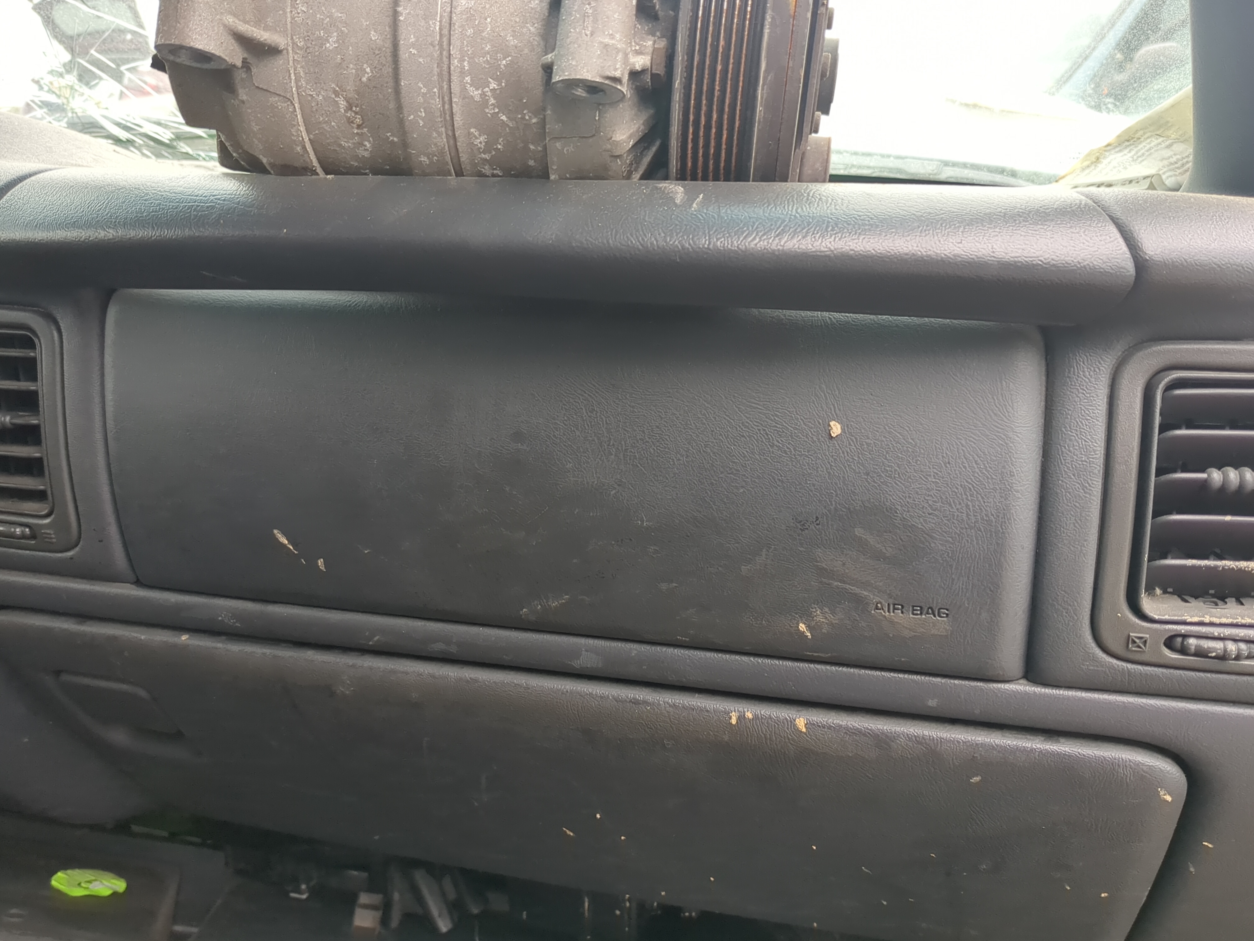 Picture of Chevrolet Silverado 1500 Pickup Air Bag Passenger Right Dashboard Oem 874213