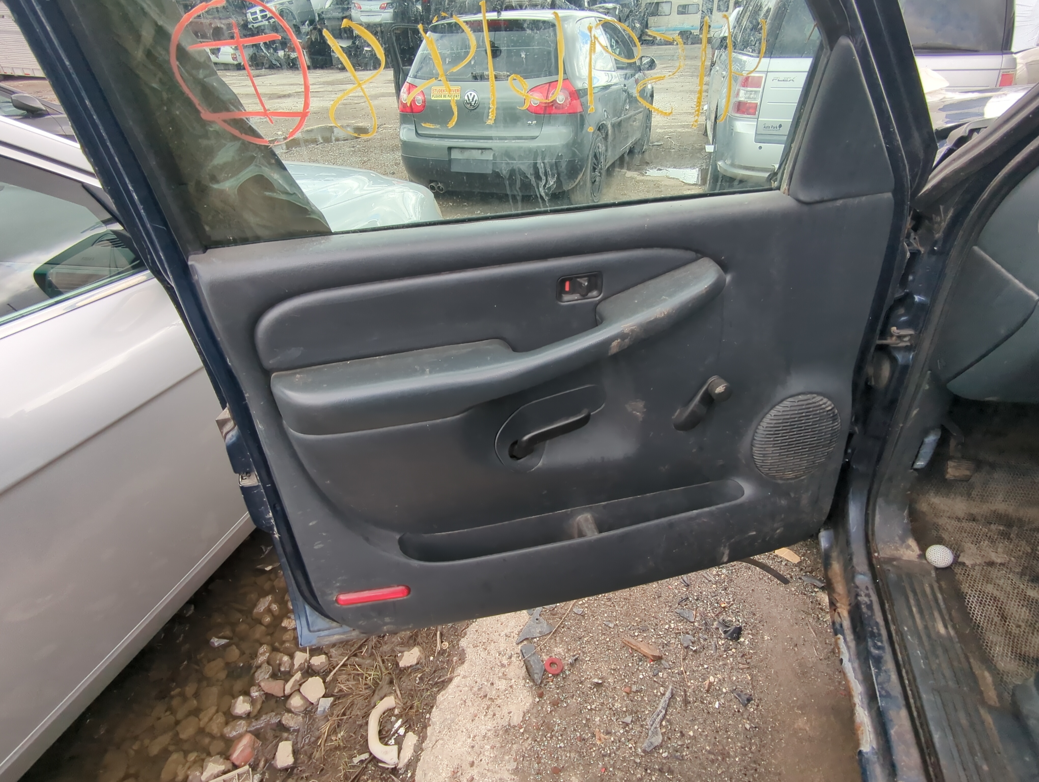 Door Panels 2001 CHEVROLET SILVERADO 1500 PICKUP - Oemusedautoparts1.com