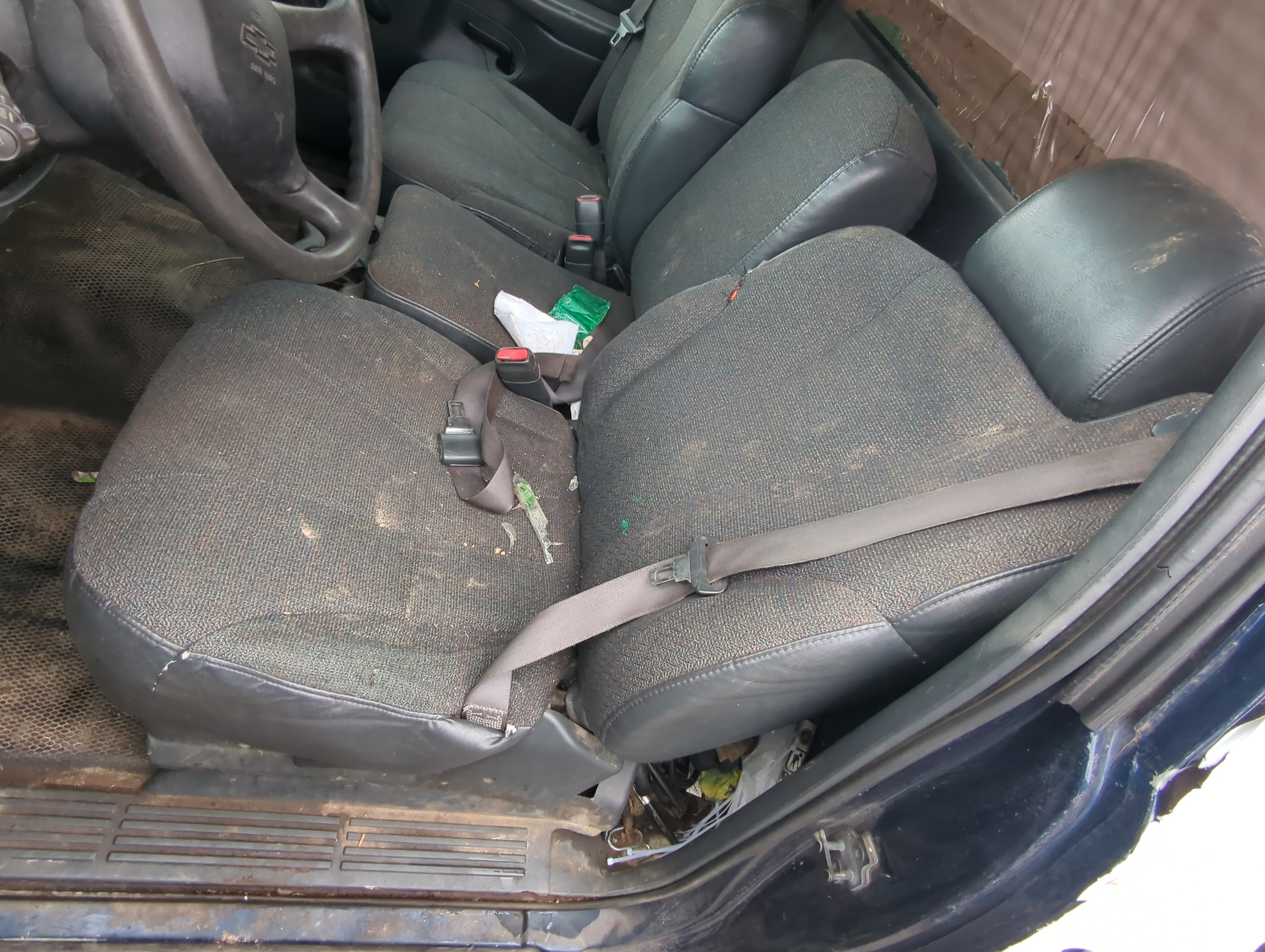 2001 Chevrolet Silverado 1500 Pickup Driver Front Seat Oem 874288 - Oemusedautoparts1.com