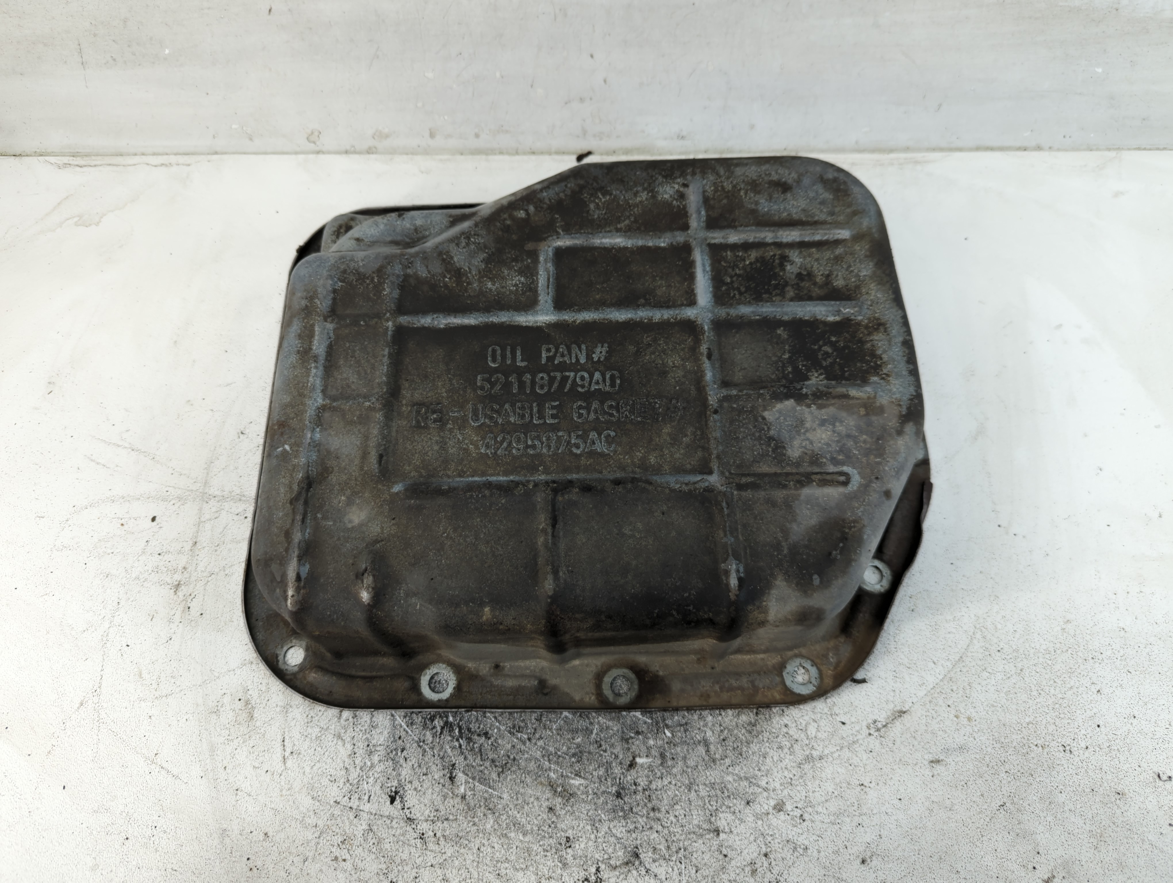 1999-2004 Jeep Grand Cherokee Engine Oil Pan 874558 - Oemusedautoparts1.com