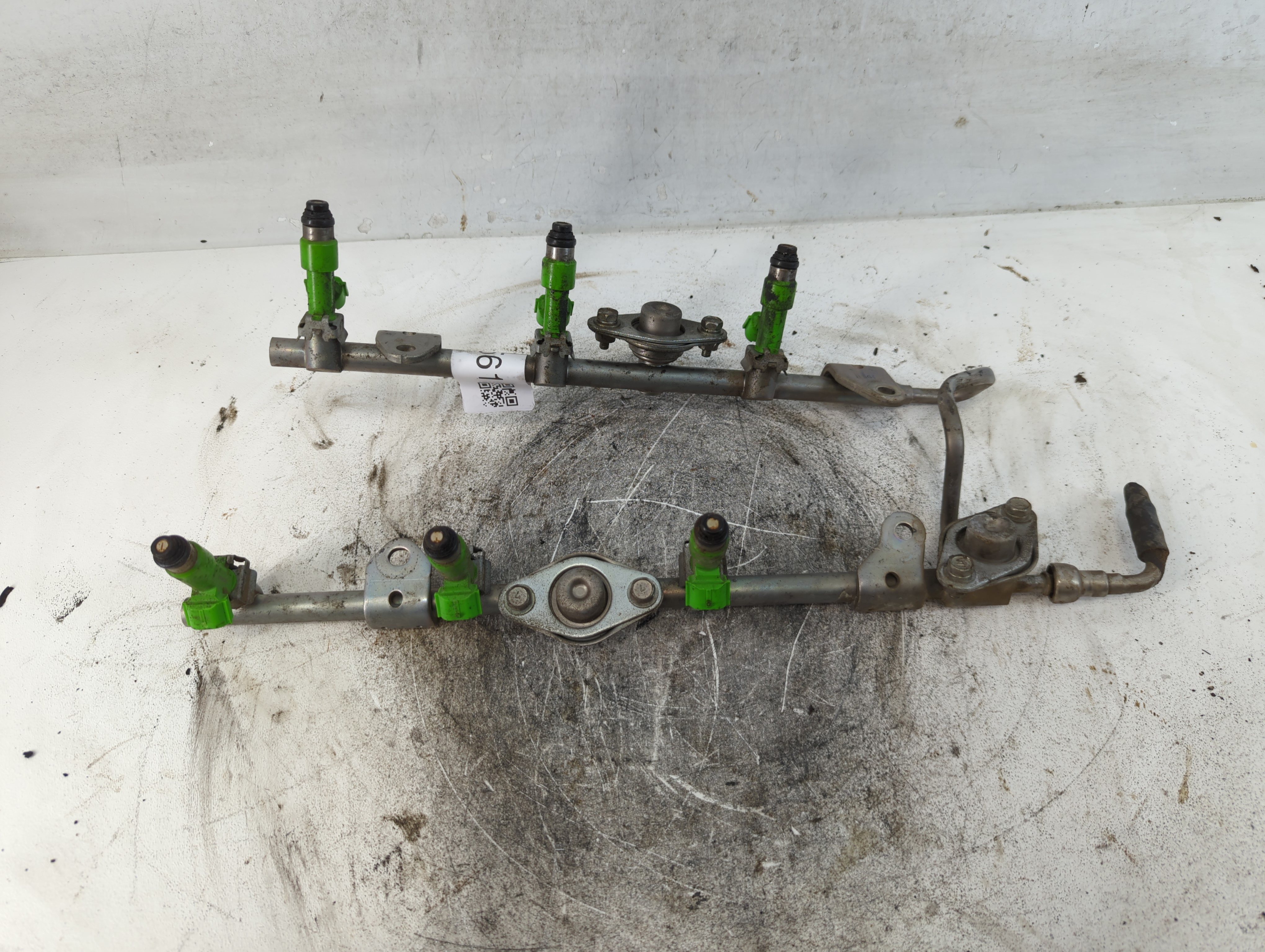 2004 Infiniti G35 Fuel Injector 874561 - Oemusedautoparts1.com