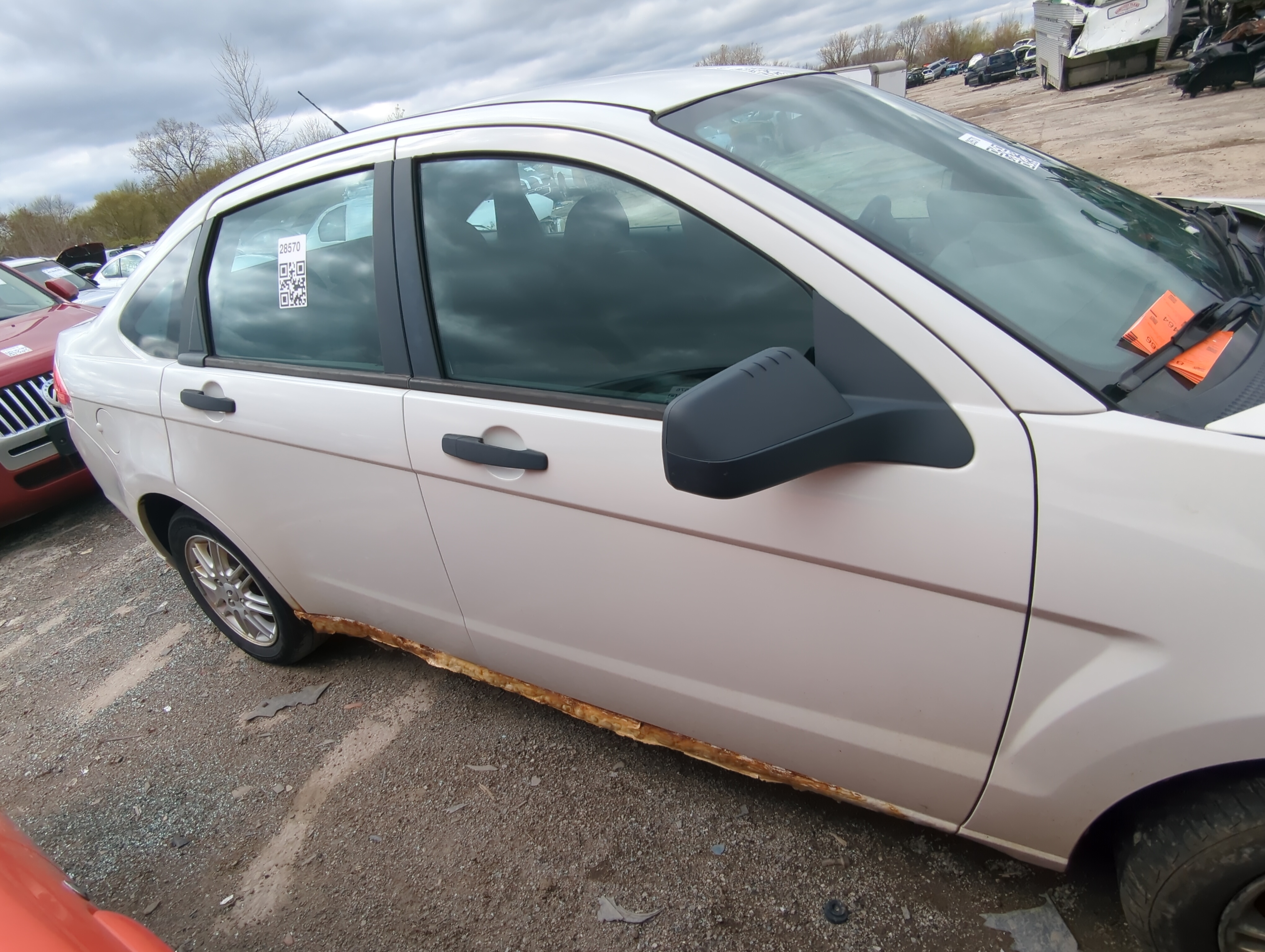 Picture of 2008-2011 Ford Focus Passenger Front Door Oem 874617