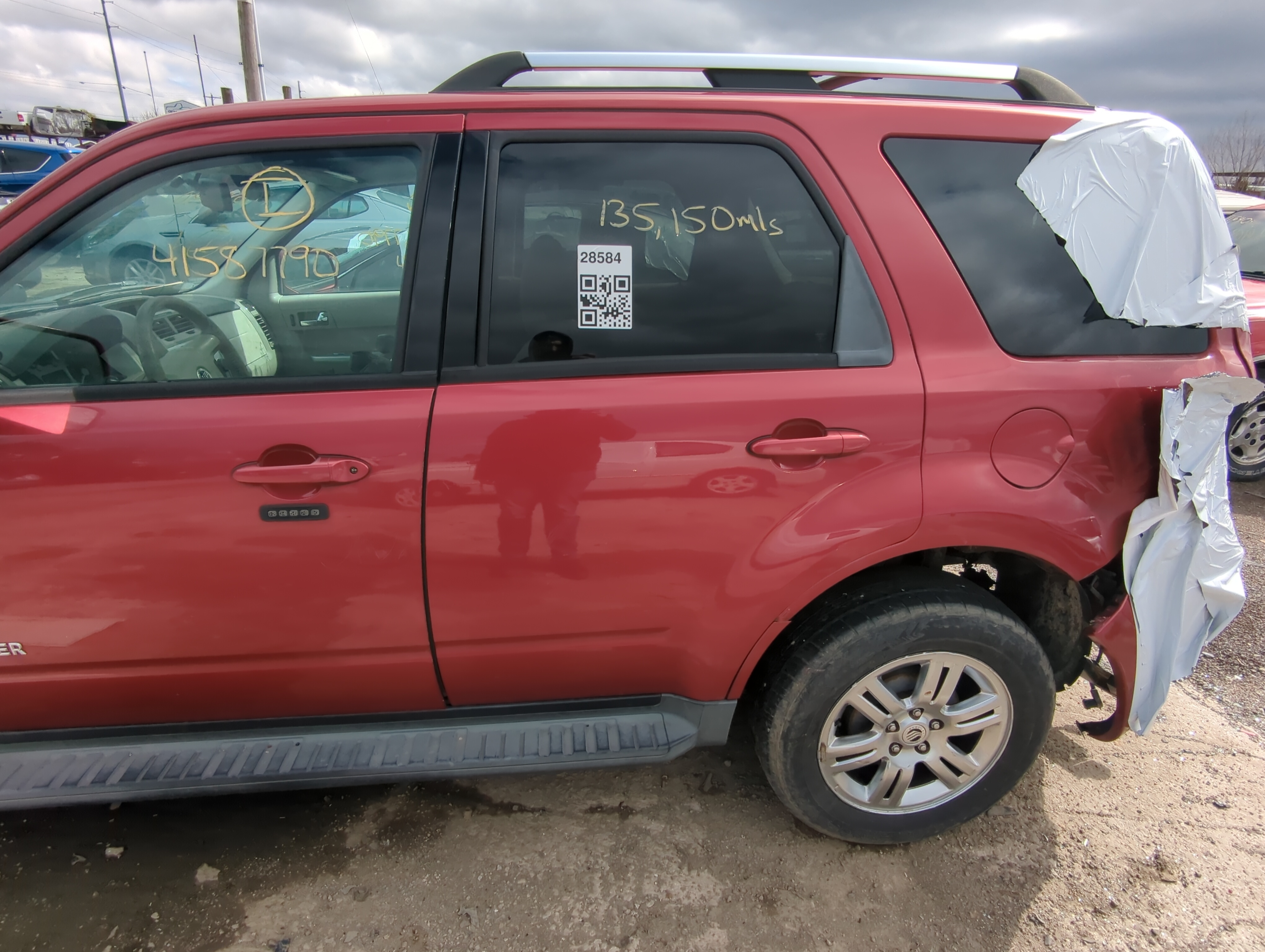 Picture of 2008-2011 Mercury Mariner Driver Rear Door Oem 874812