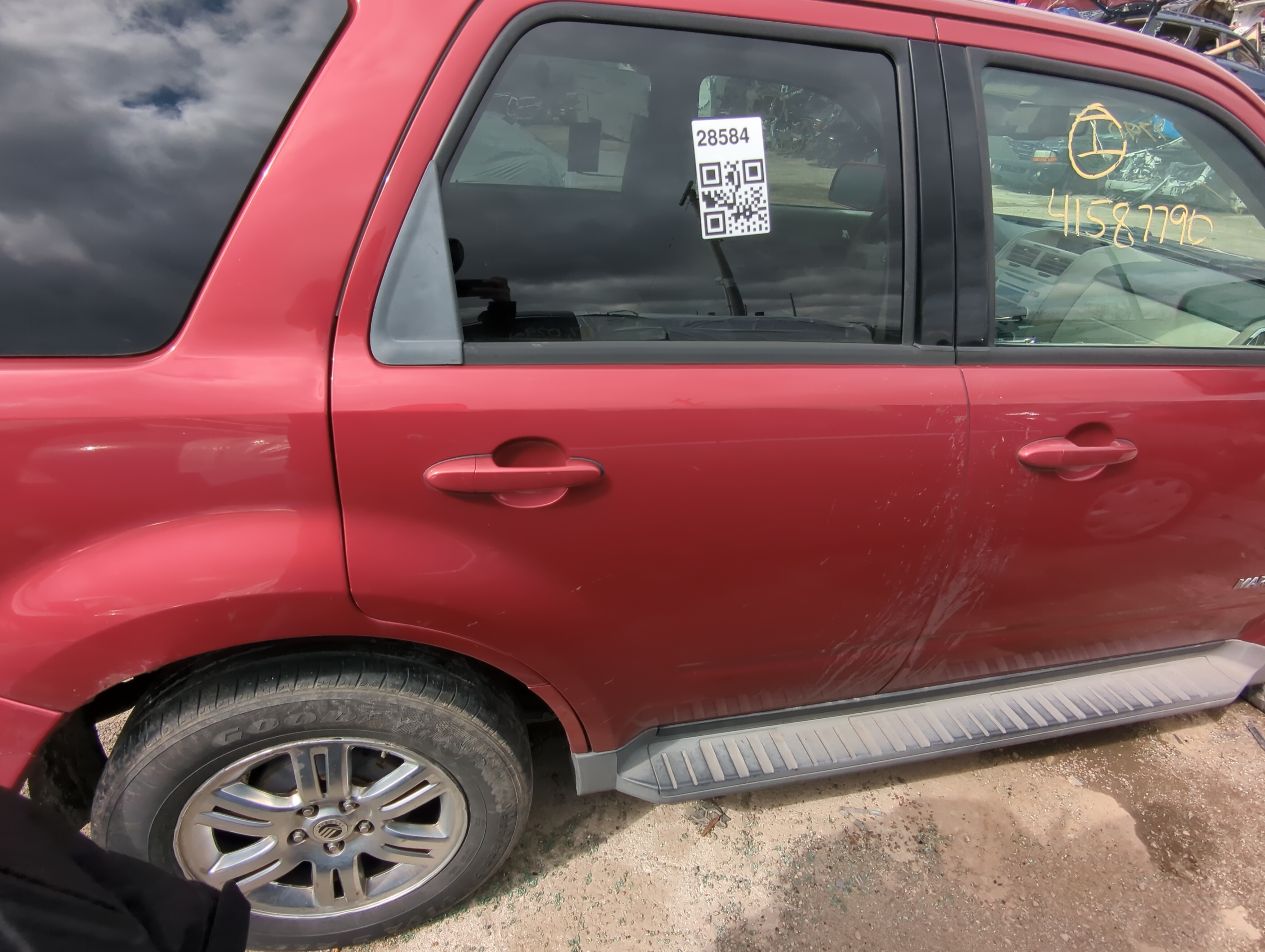Picture of 2008-2011 Mercury Mariner Passenger Rear Door Oem 874813