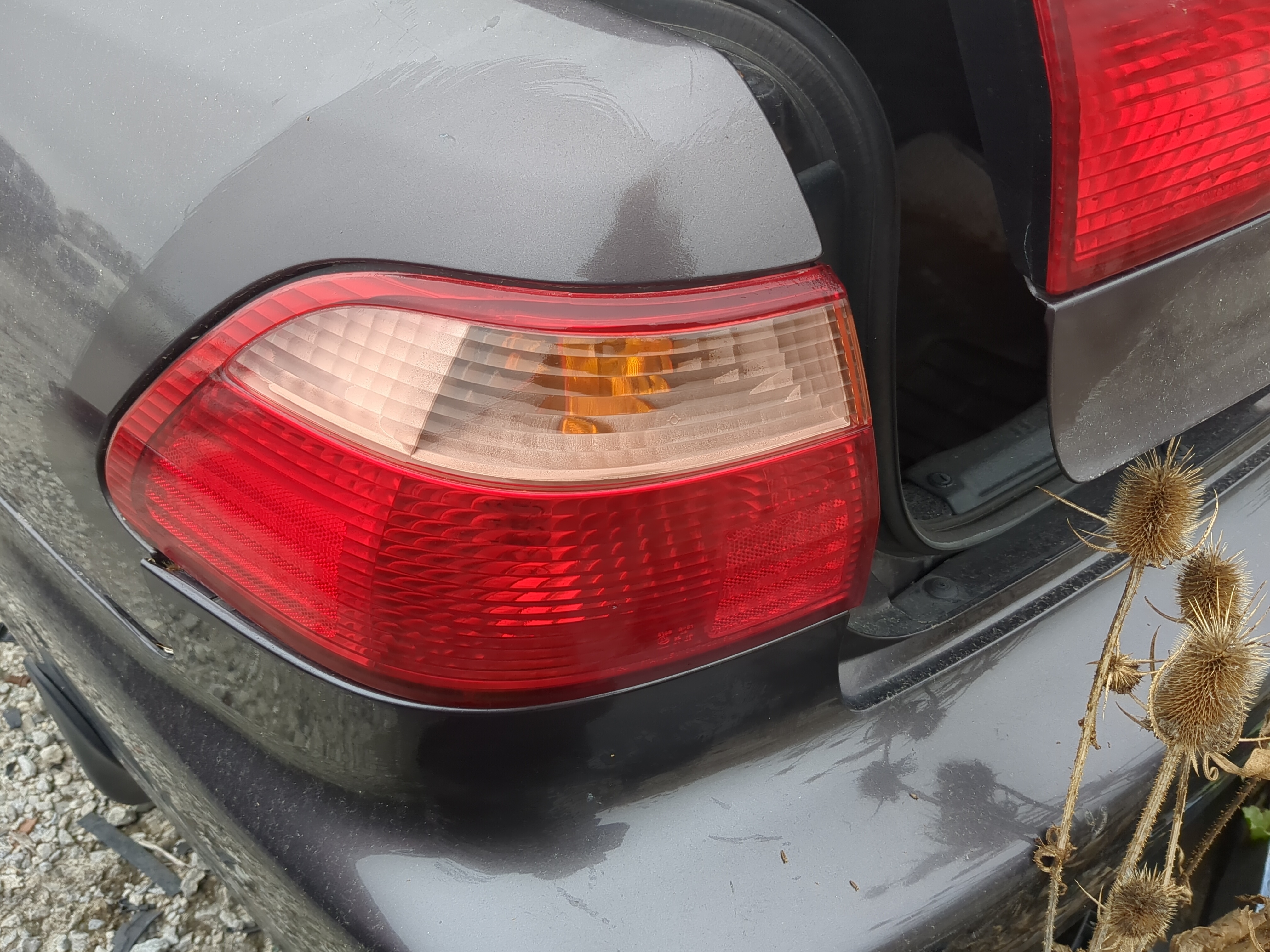 Picture of 1998-2000 Honda Accord Driver Left Side Tail Light Taillight Oem 875109