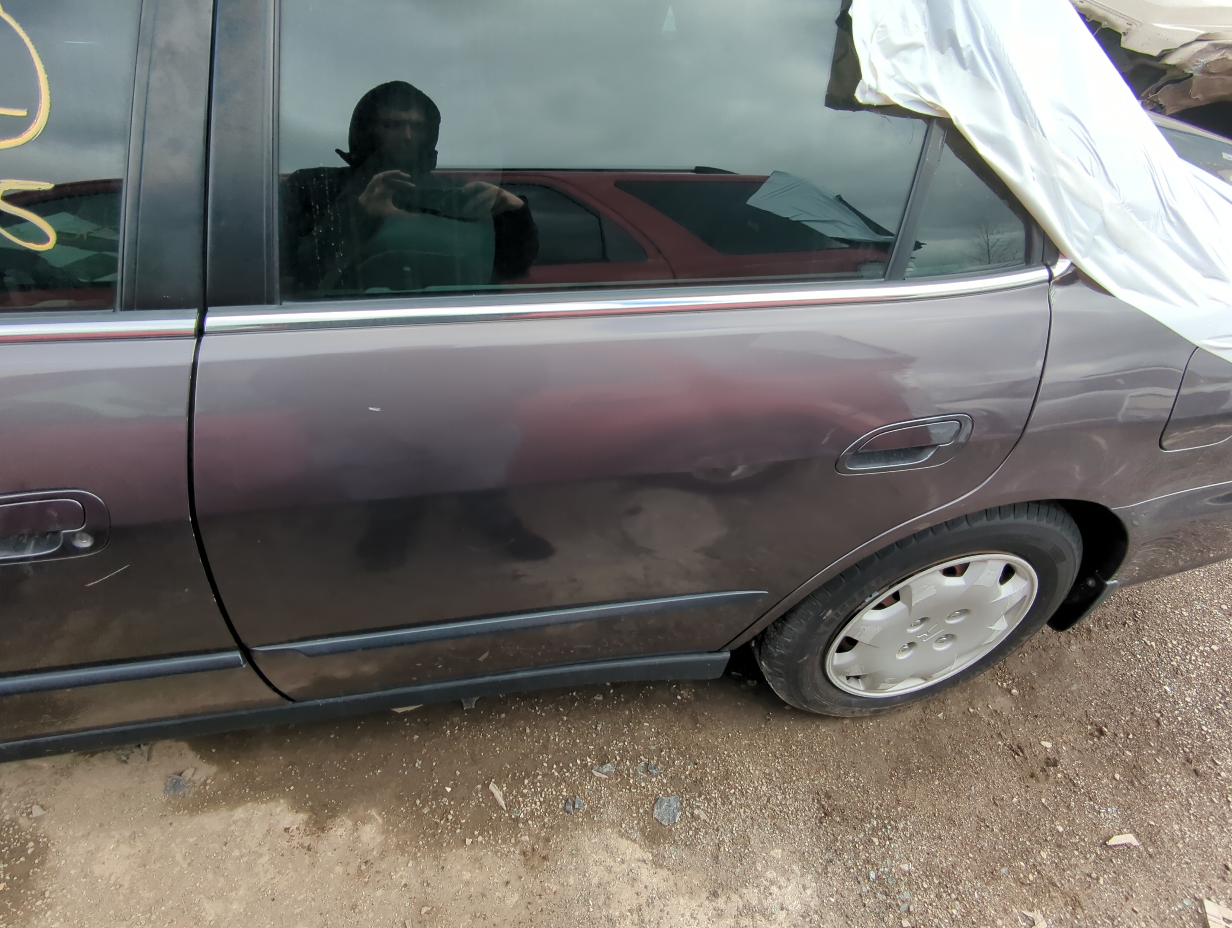 Picture of 1998-2002 Honda Accord Driver Rear Door Oem 875178