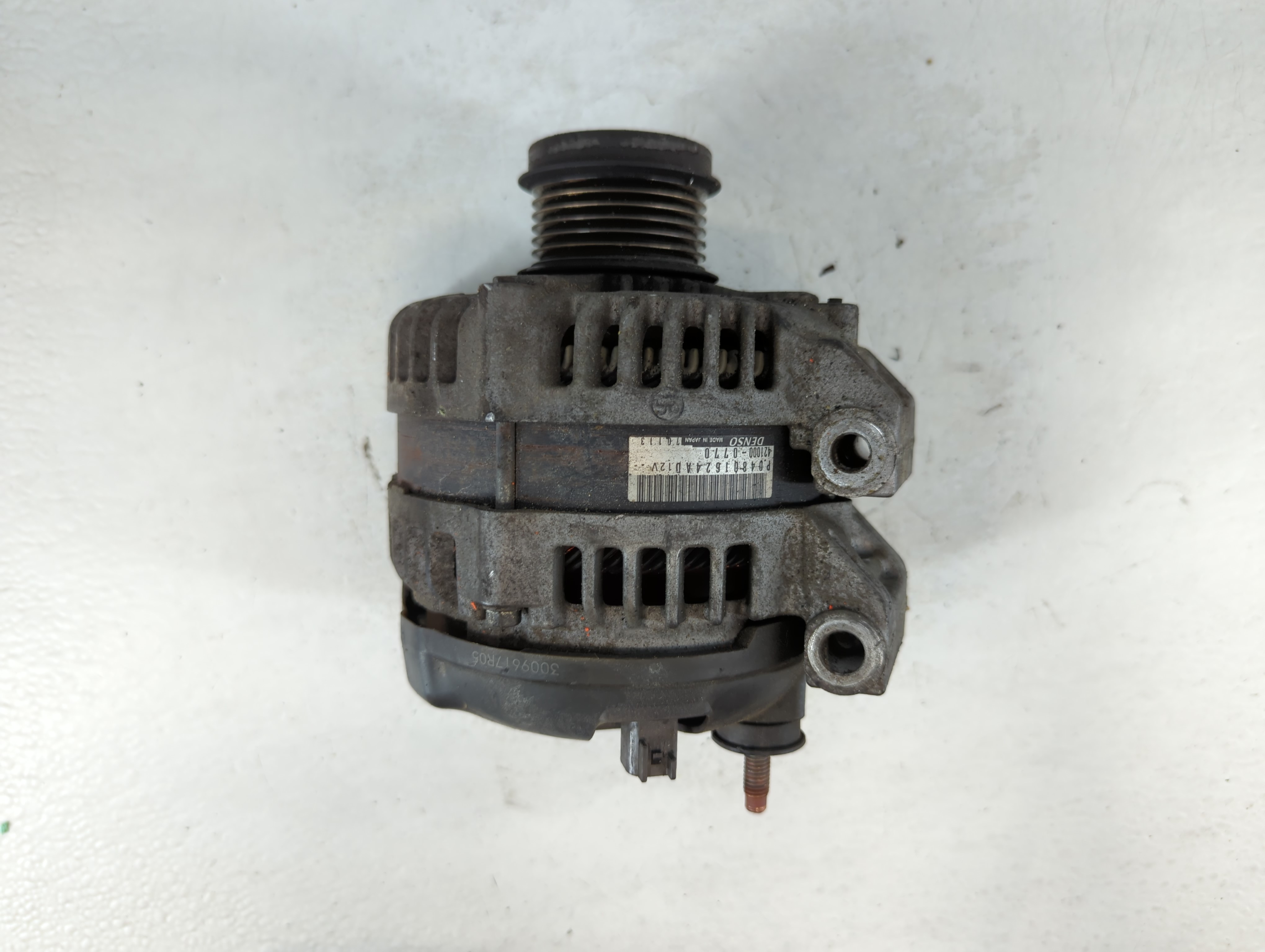 2011 Chrysler Town & Country Alternator Generator Charging Assembly Engine Oem 875288 - Oemusedautoparts1.com