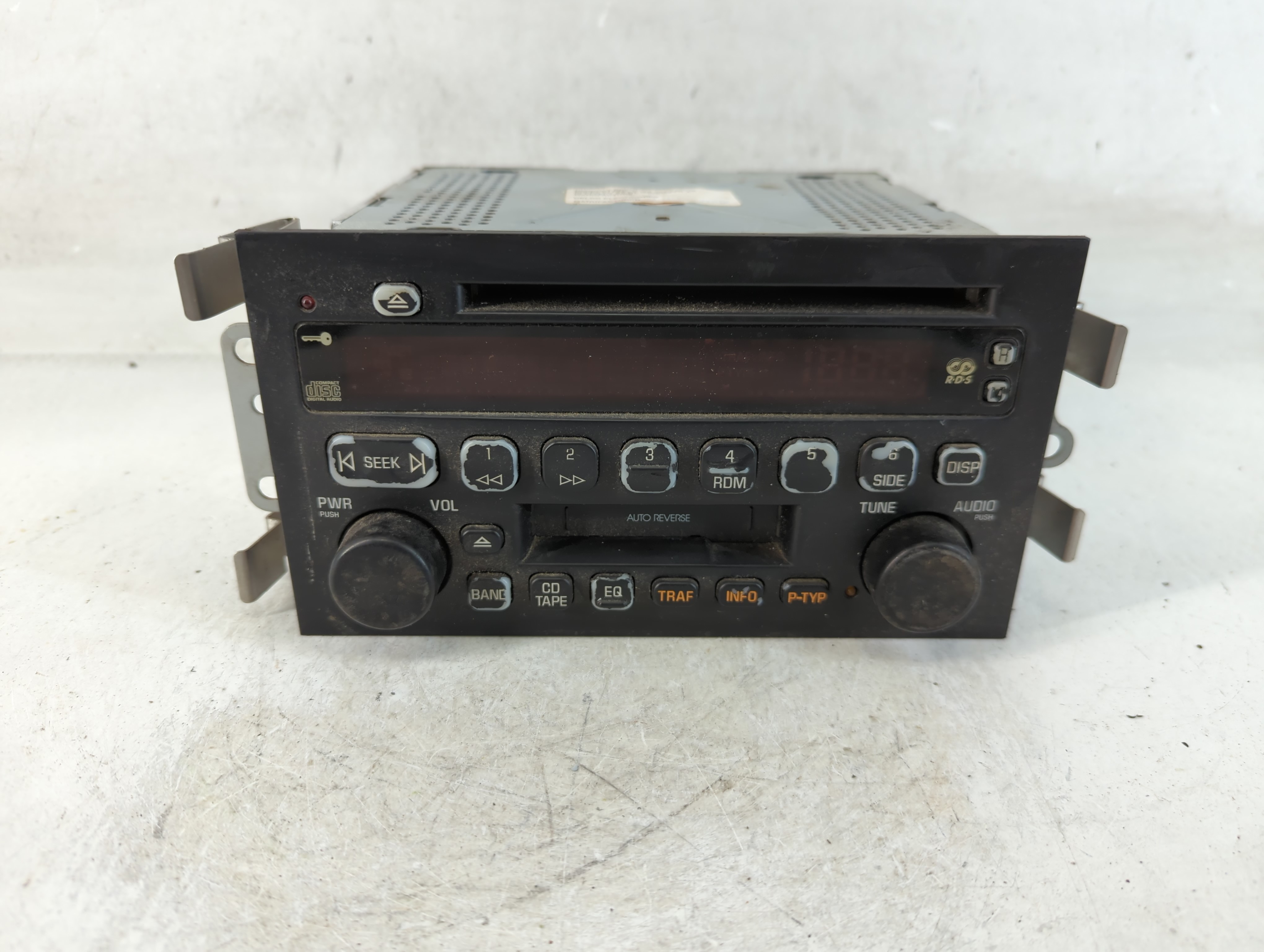 2003-2005 Buick Lesabre Am Fm Cd Player Radio Receiver 875341 - Oemusedautoparts1.com