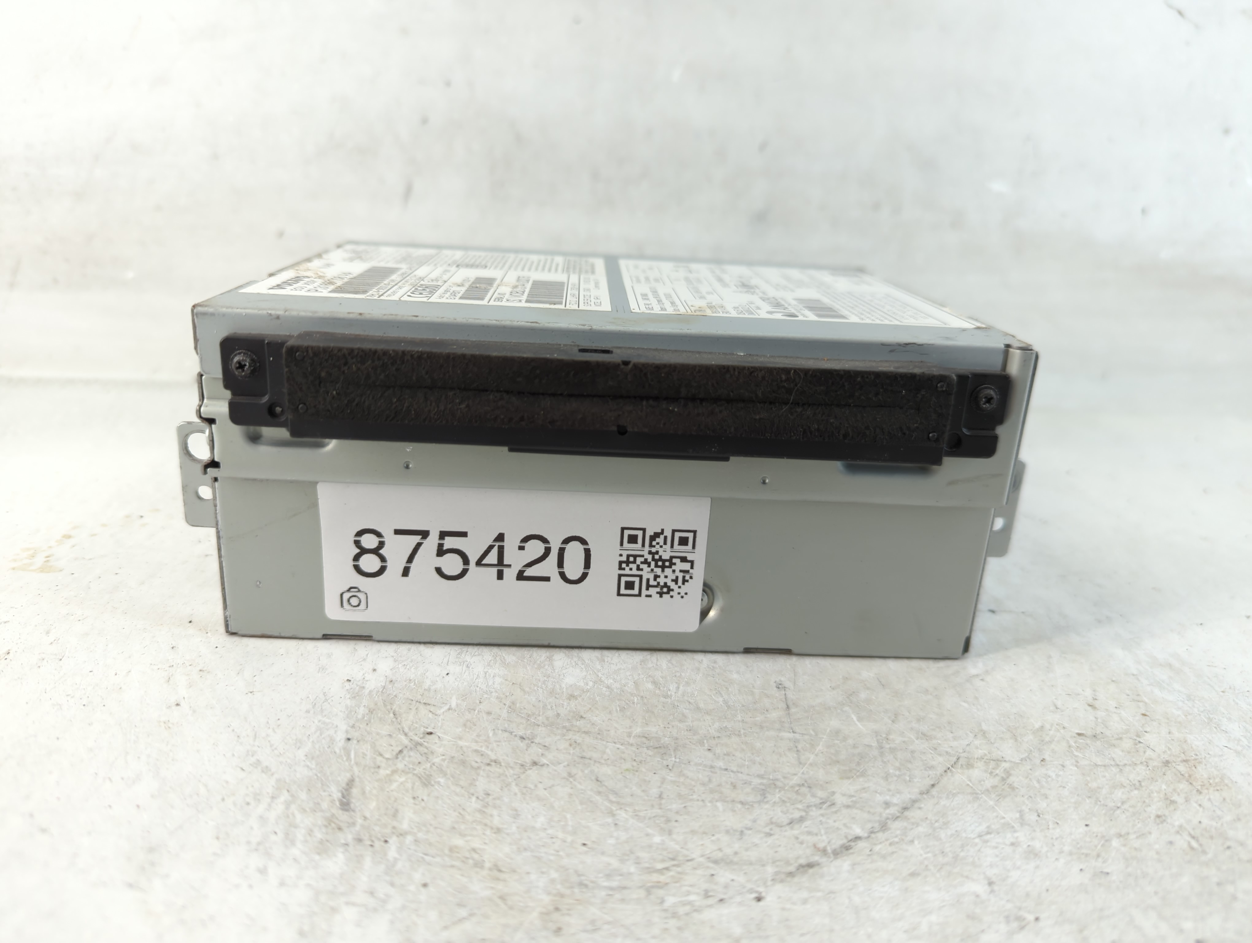 2016-2018 Volvo S60 Am Fm Cd Player Radio Receiver 875420 - Oemusedautoparts1.com
