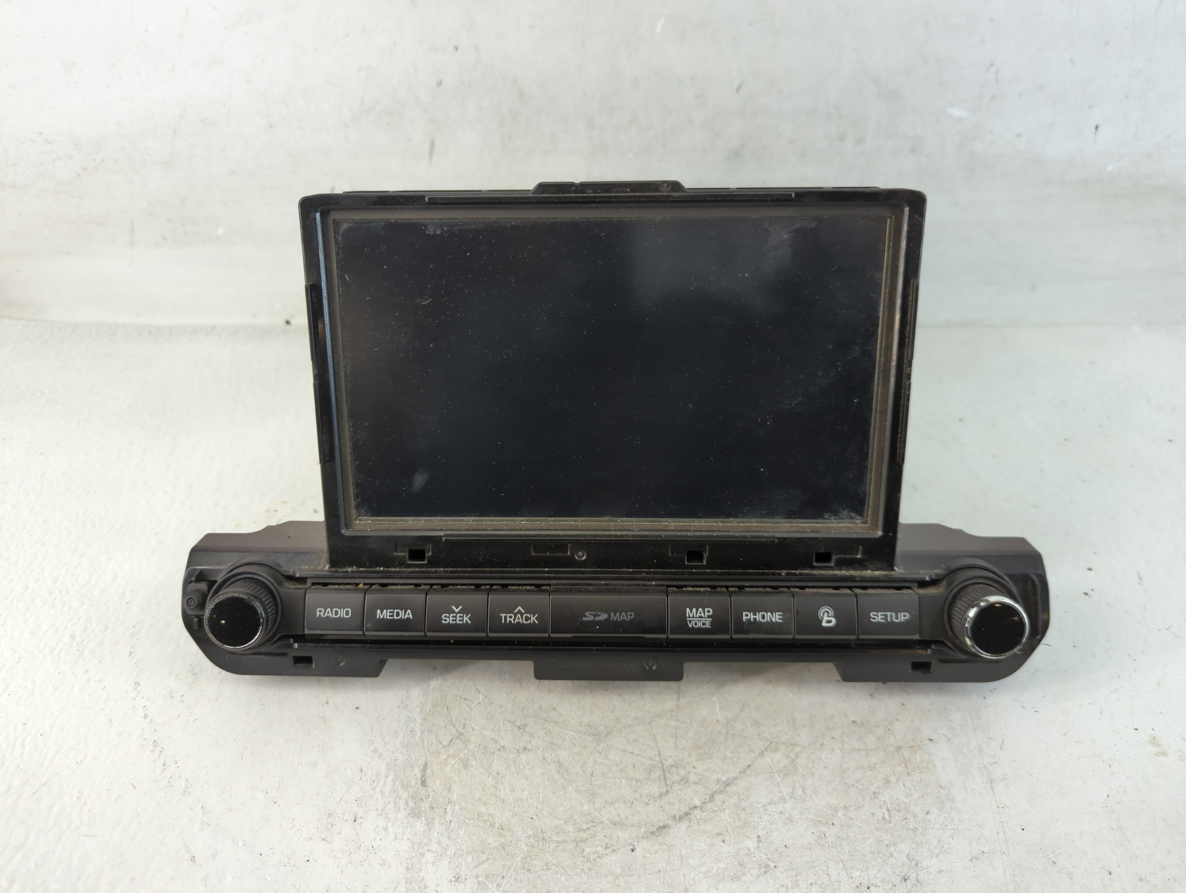 2017-2018 Hyundai Elantra Information Display Screen 875424 - Oemusedautoparts1.com