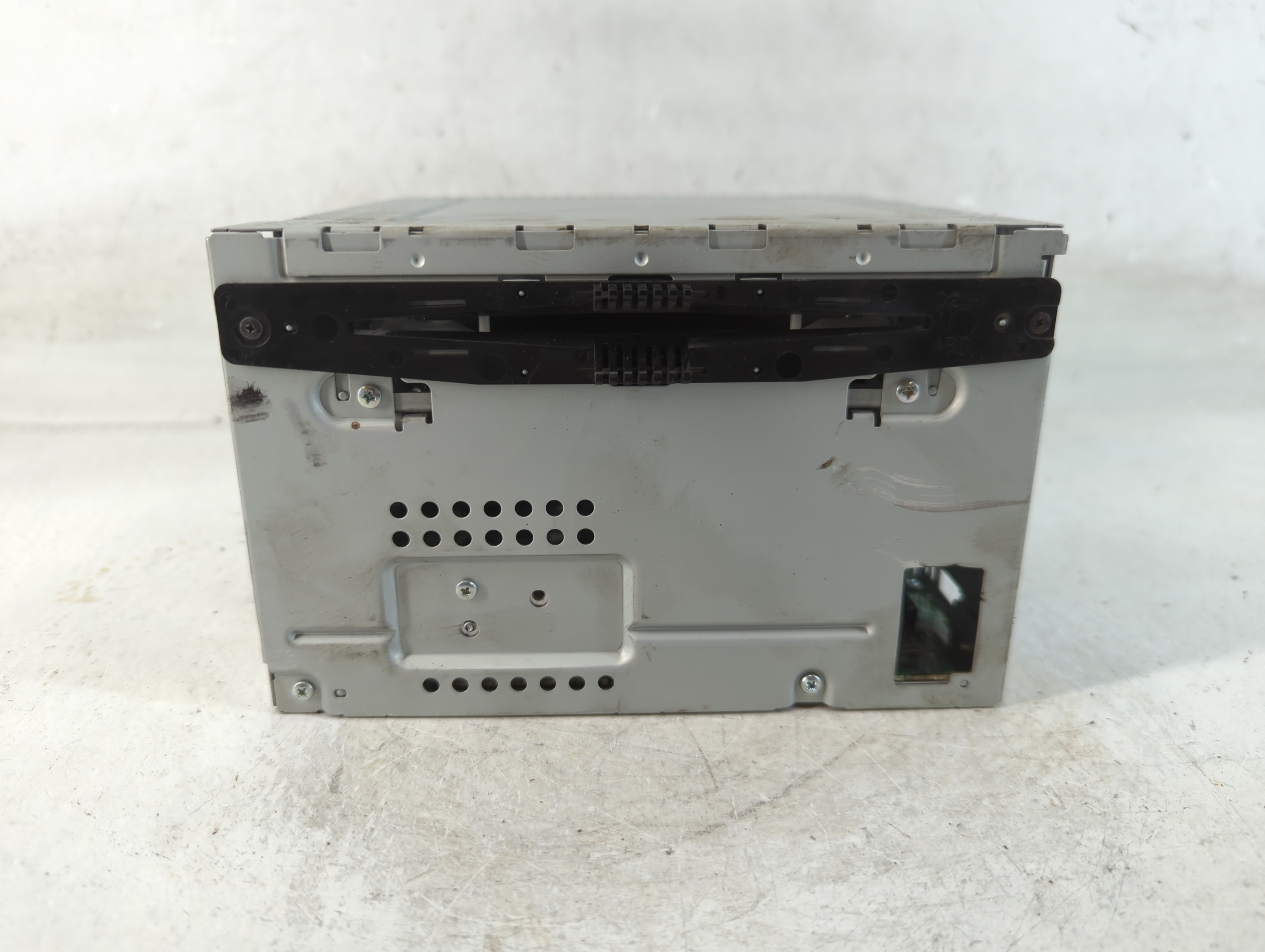 2010-2012 Ford Taurus Am Fm Cd Player Radio Receiver 875430 - Oemusedautoparts1.com