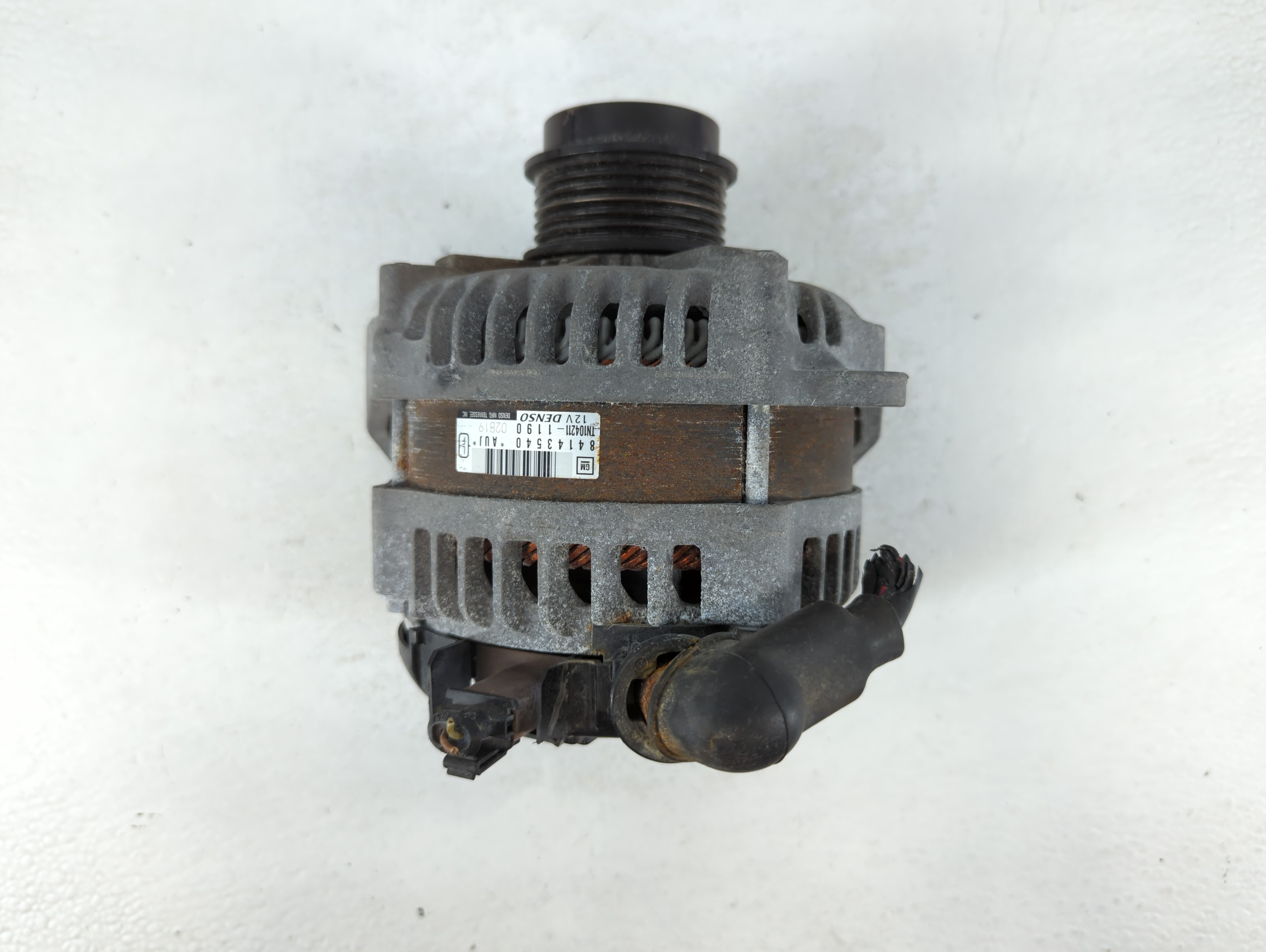 2015 Cadillac Escalade Alternator Generator Charging Assembly Engine Oem 875632 - Oemusedautoparts1.com