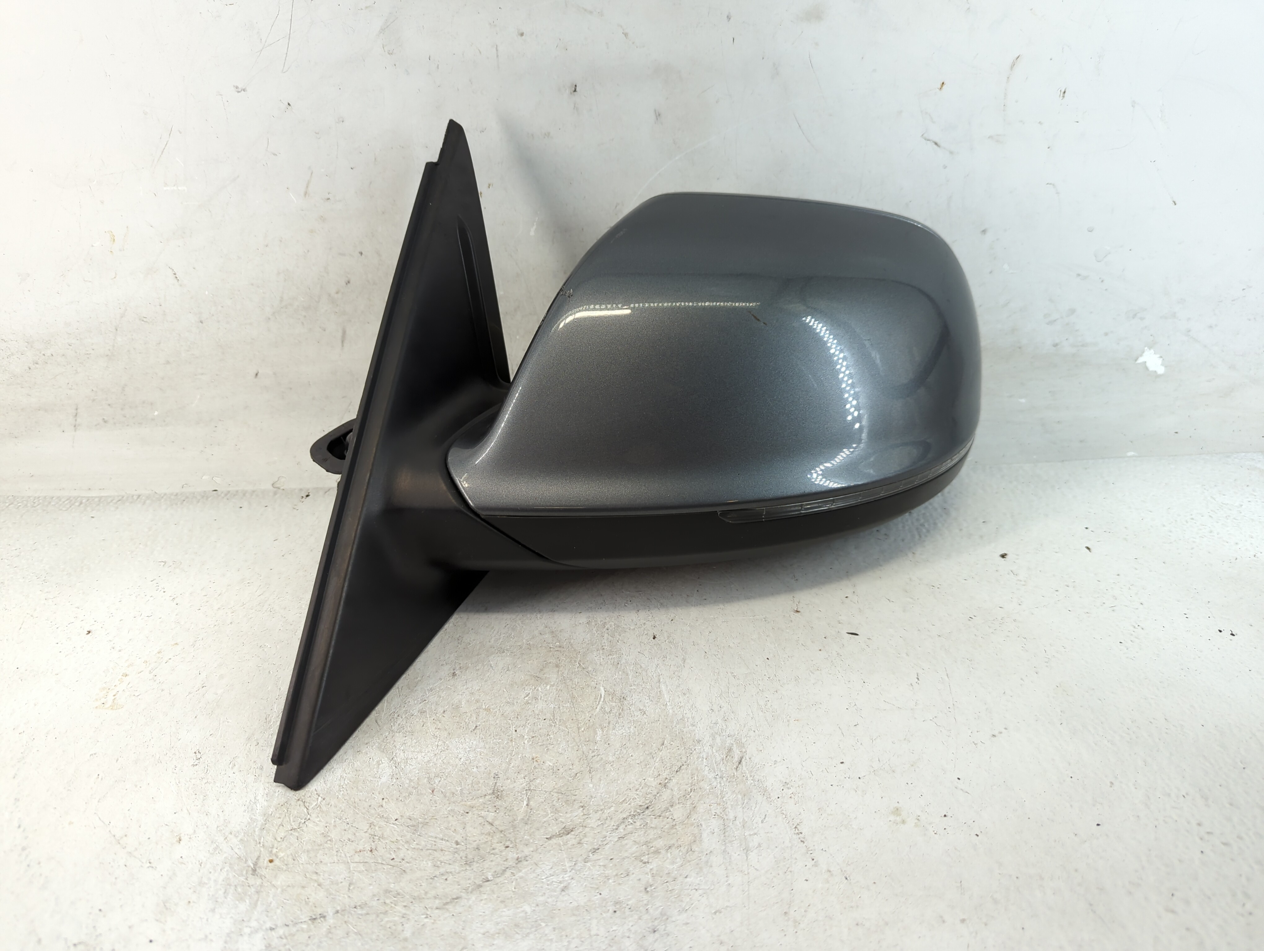 2009-2014 Audi Q5 Driver Left Side View Power Door Mirror Grey 876142 - Oemusedautoparts1.com