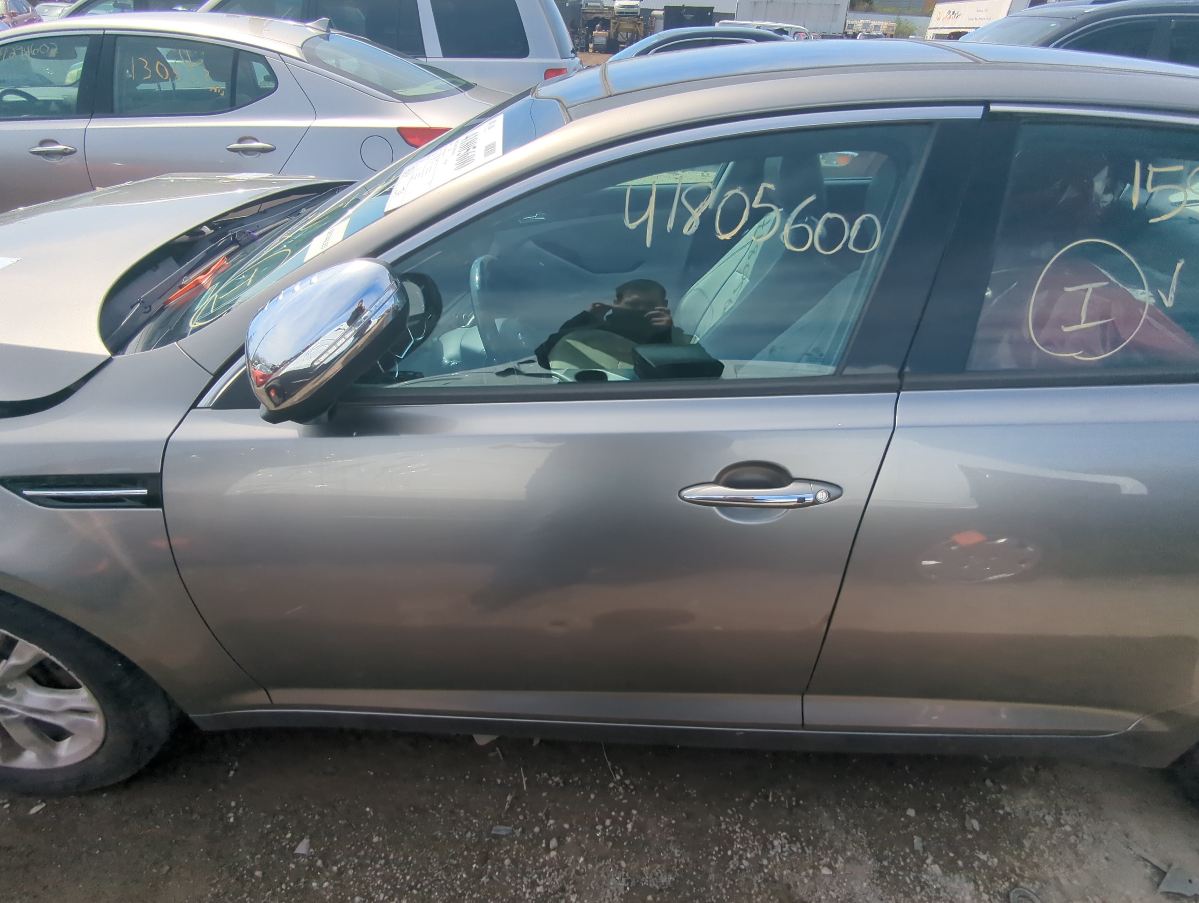 2011-2013 Kia Optima Driver Front Door Oem 876358 - Oemusedautoparts1.com
