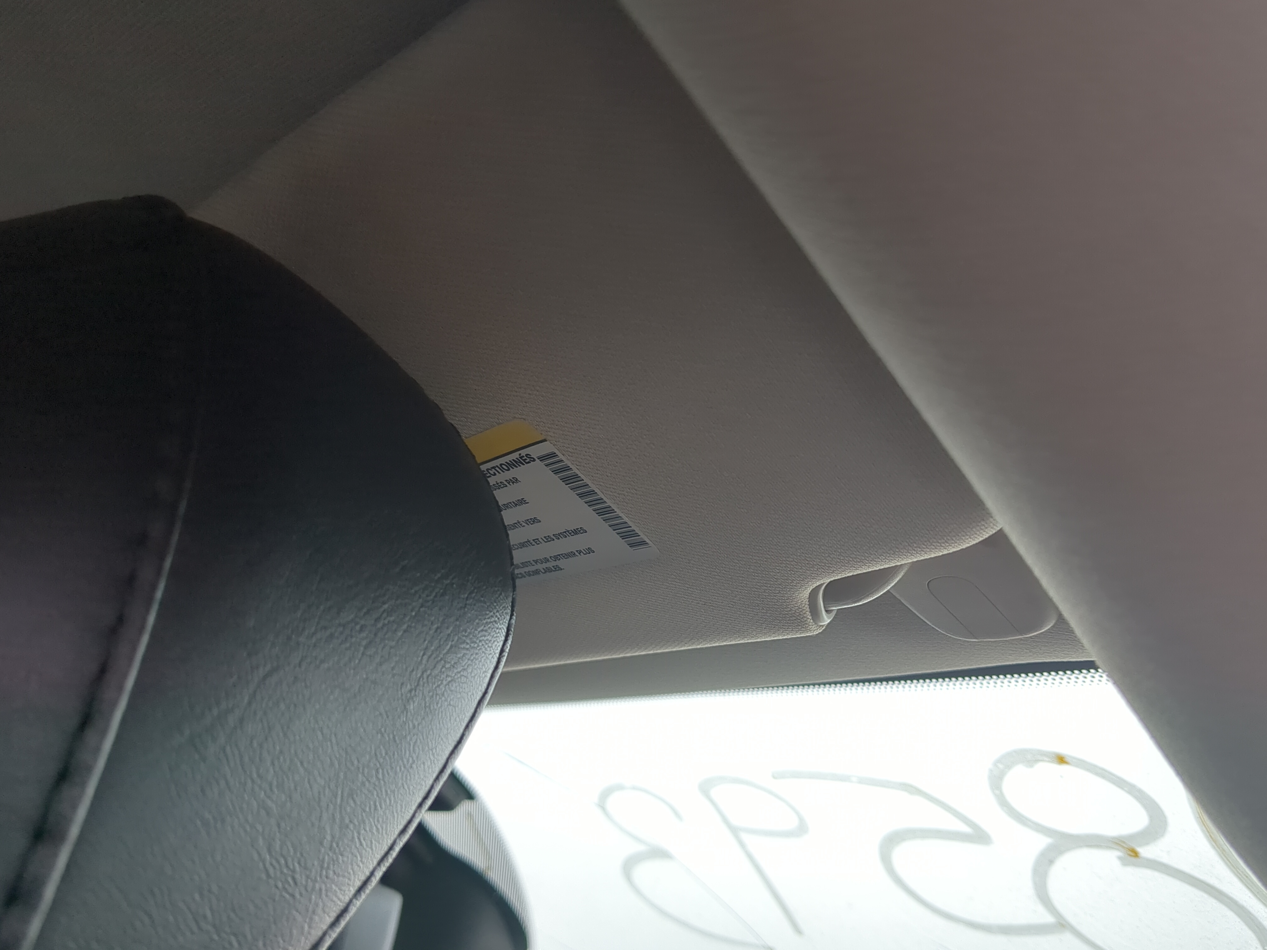 2016-2017 Chrysler 200 Passenger Sun Visor Mirror Right Sunvisor 876895 - Oemusedautoparts1.com